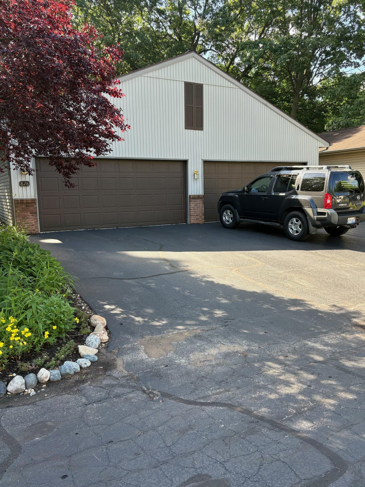 828 Highbanks Drive Allegan MI 49010