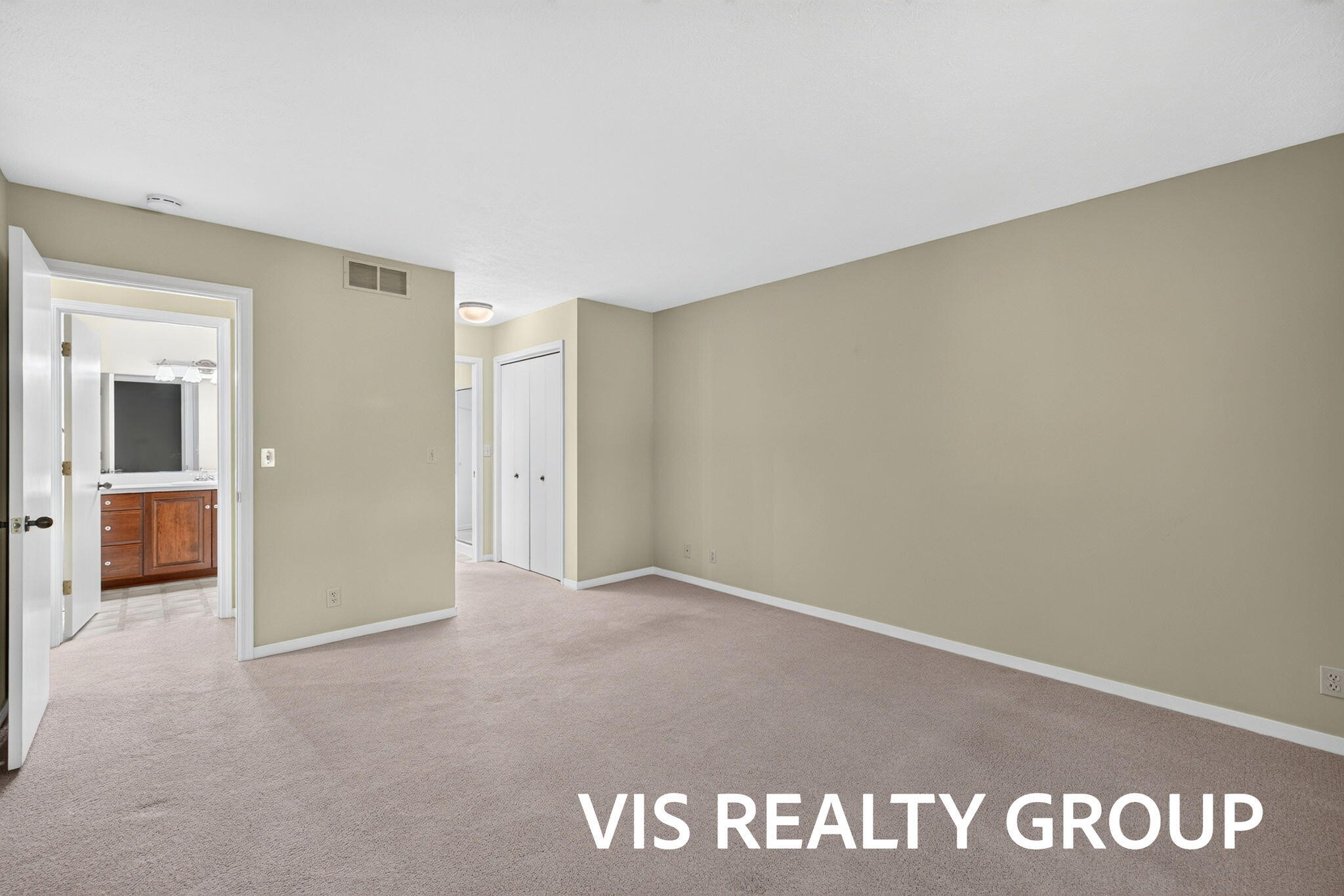 851 Claremont Court Holland MI 49423