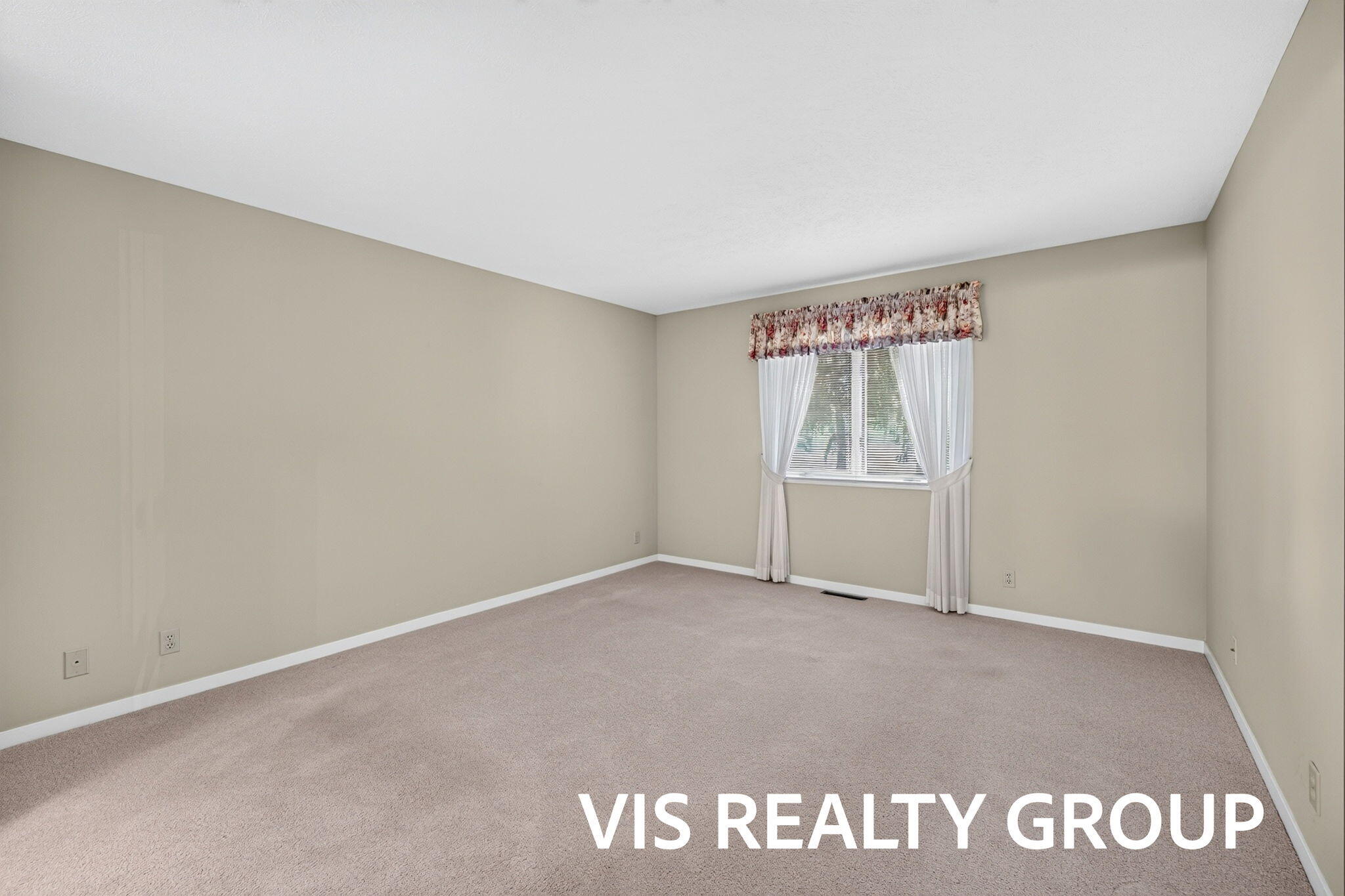 851 Claremont Court Holland MI 49423