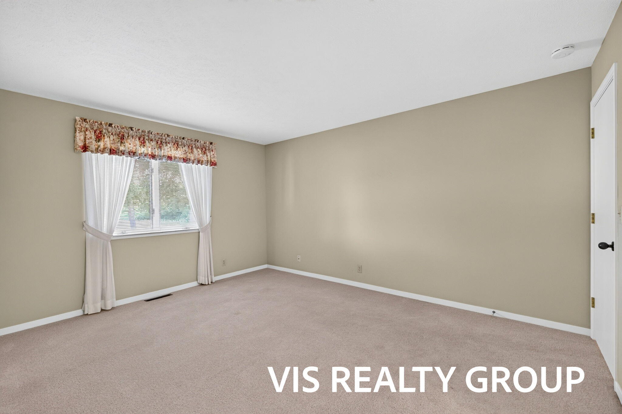 851 Claremont Court Holland MI 49423