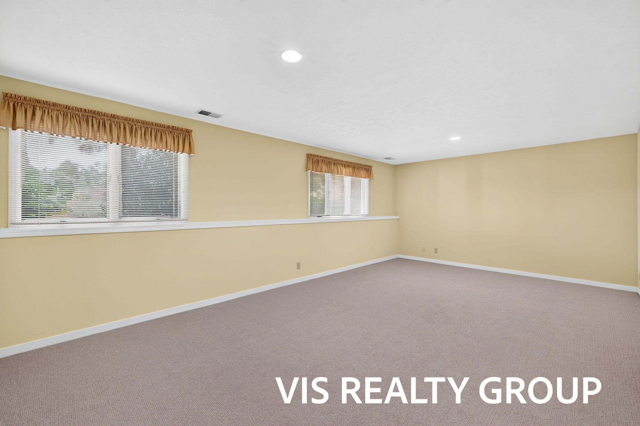 851 Claremont Court Holland MI 49423