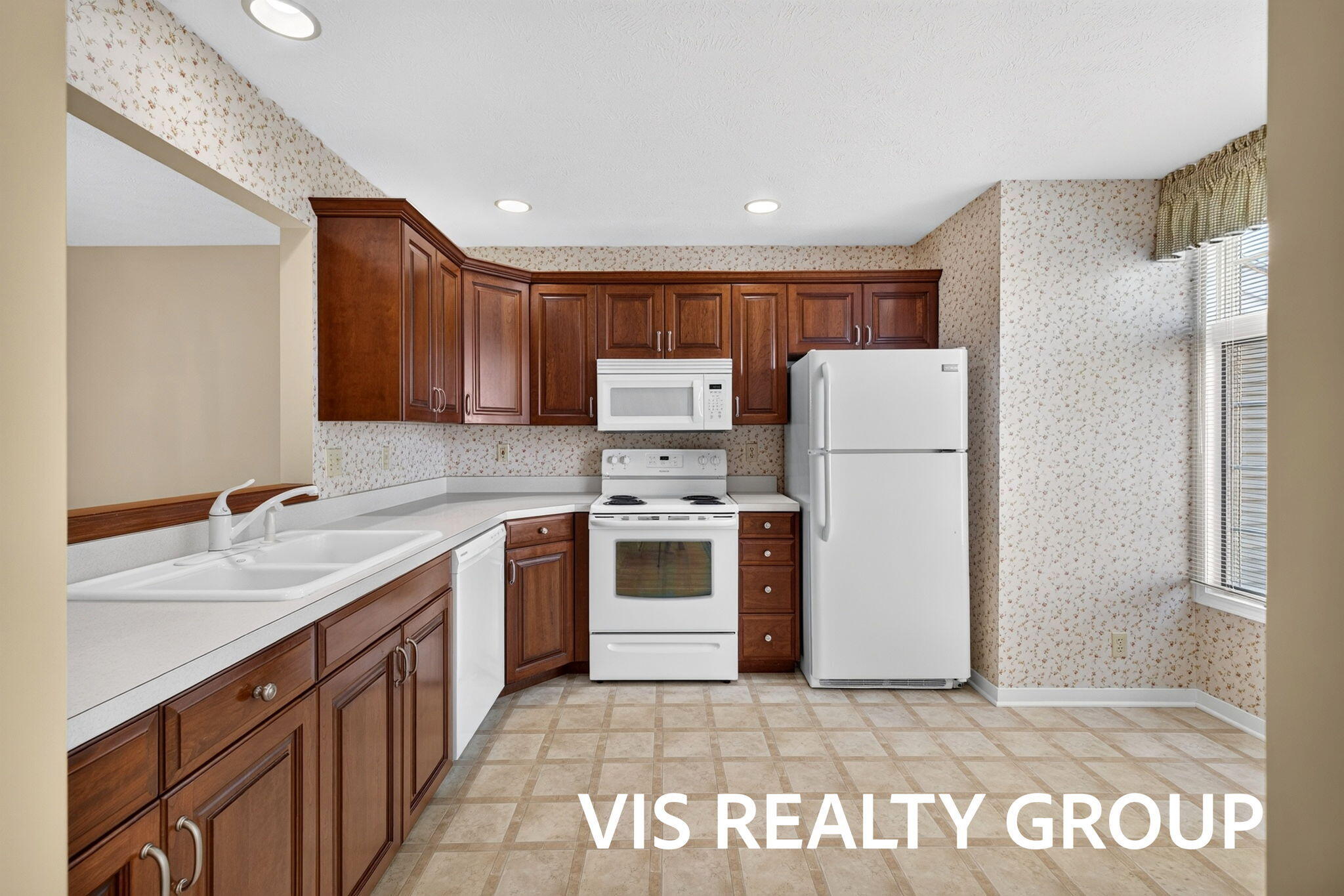 851 Claremont Court Holland MI 49423