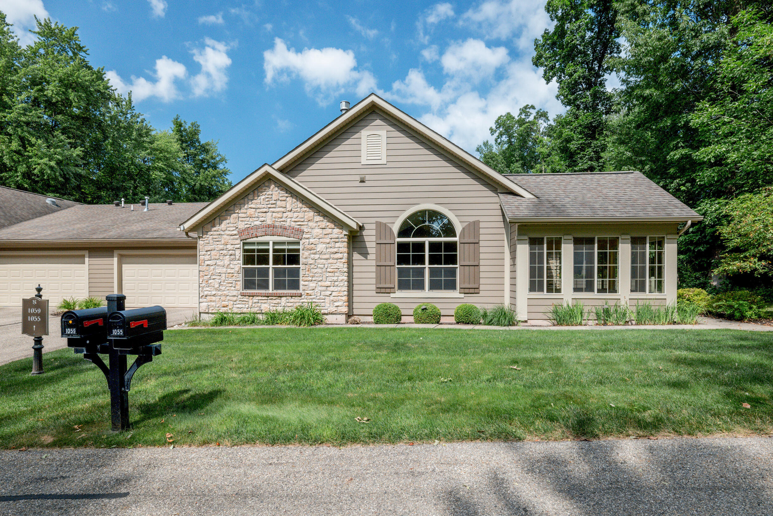 1055 Bridge Crest Drive SE Ada MI 49301