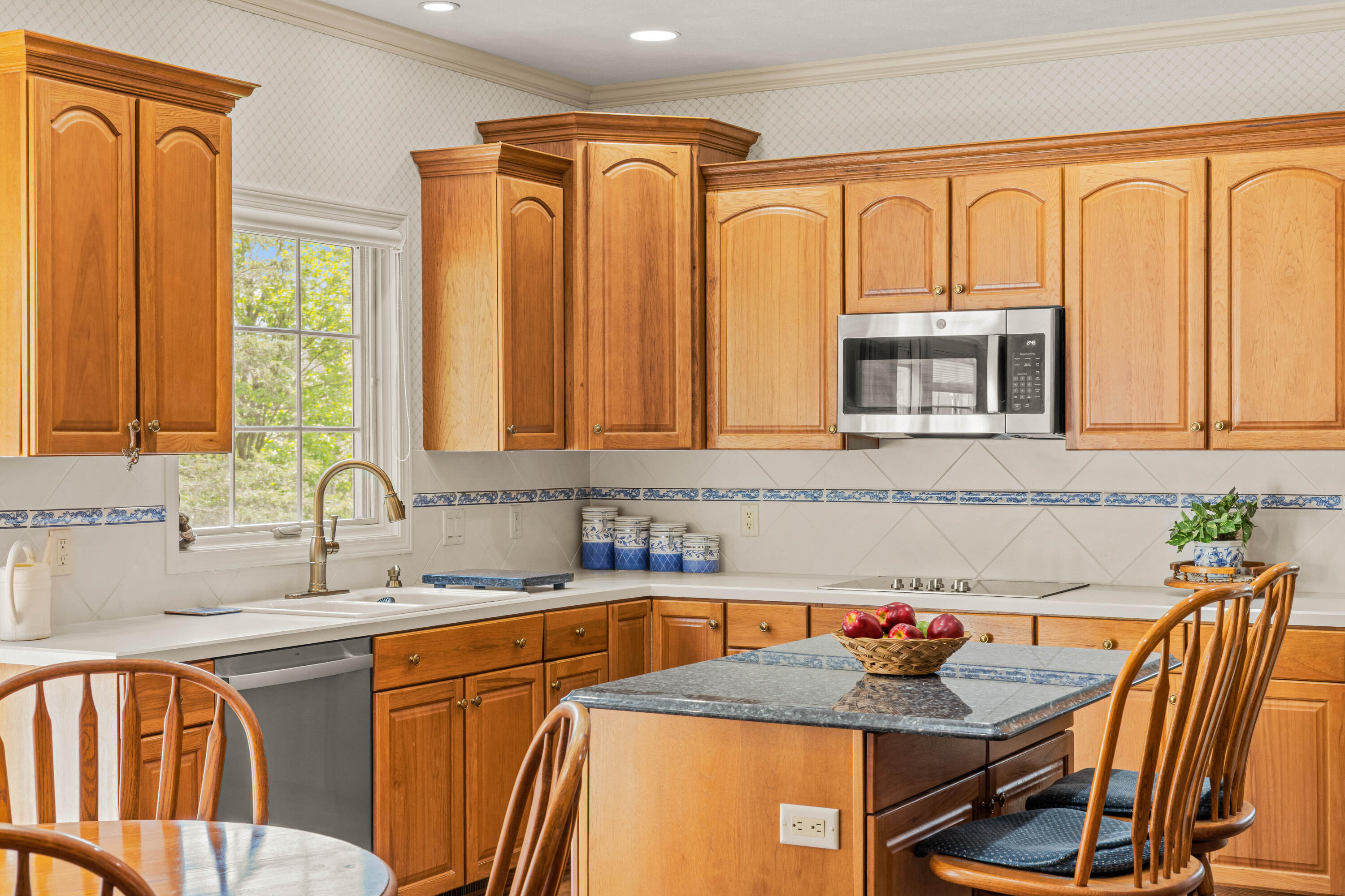 2166 Lamberton Creek Lane NE Grand Rapids MI 49505