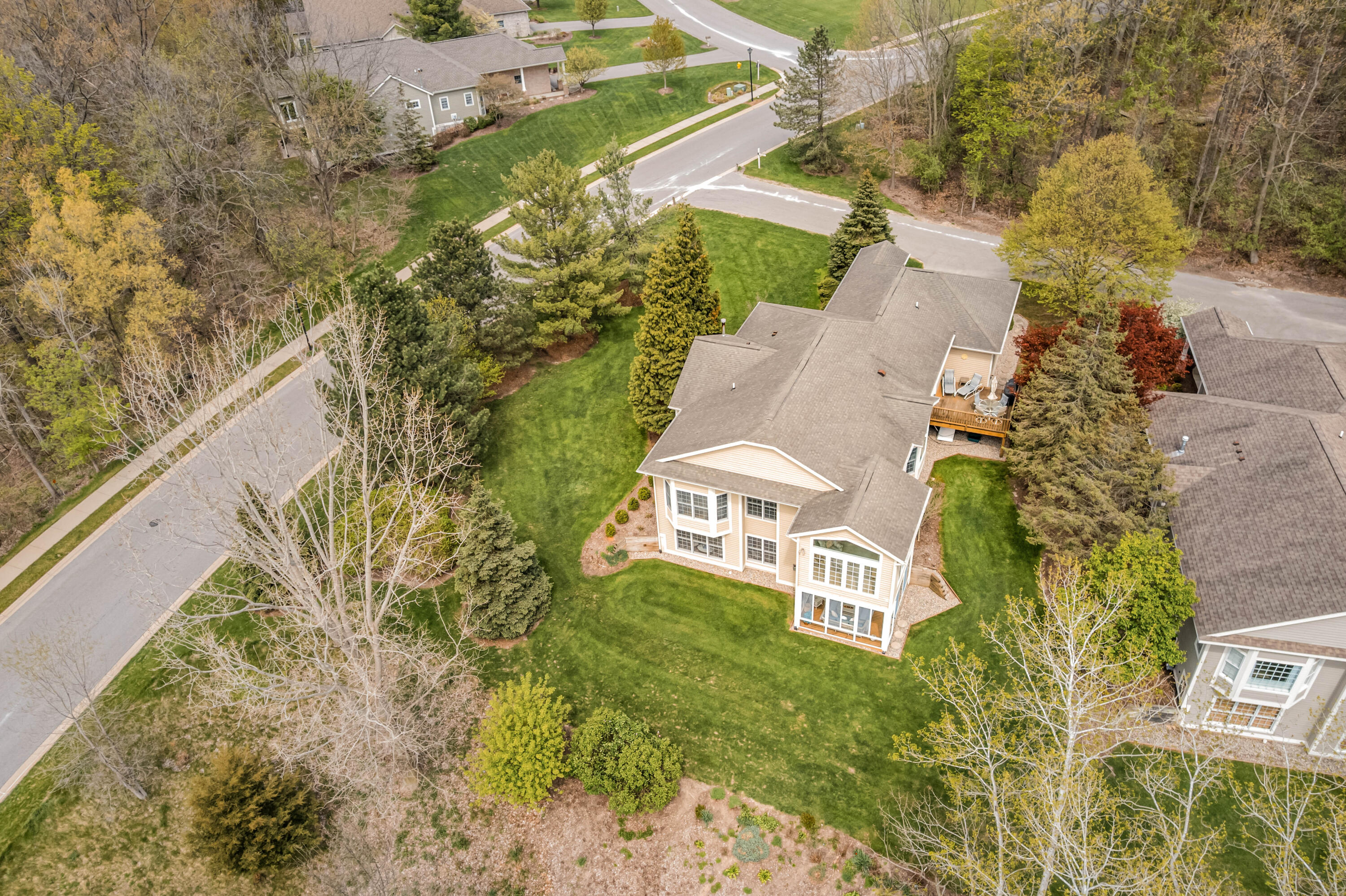 2166 Lamberton Creek Lane NE Grand Rapids MI 49505