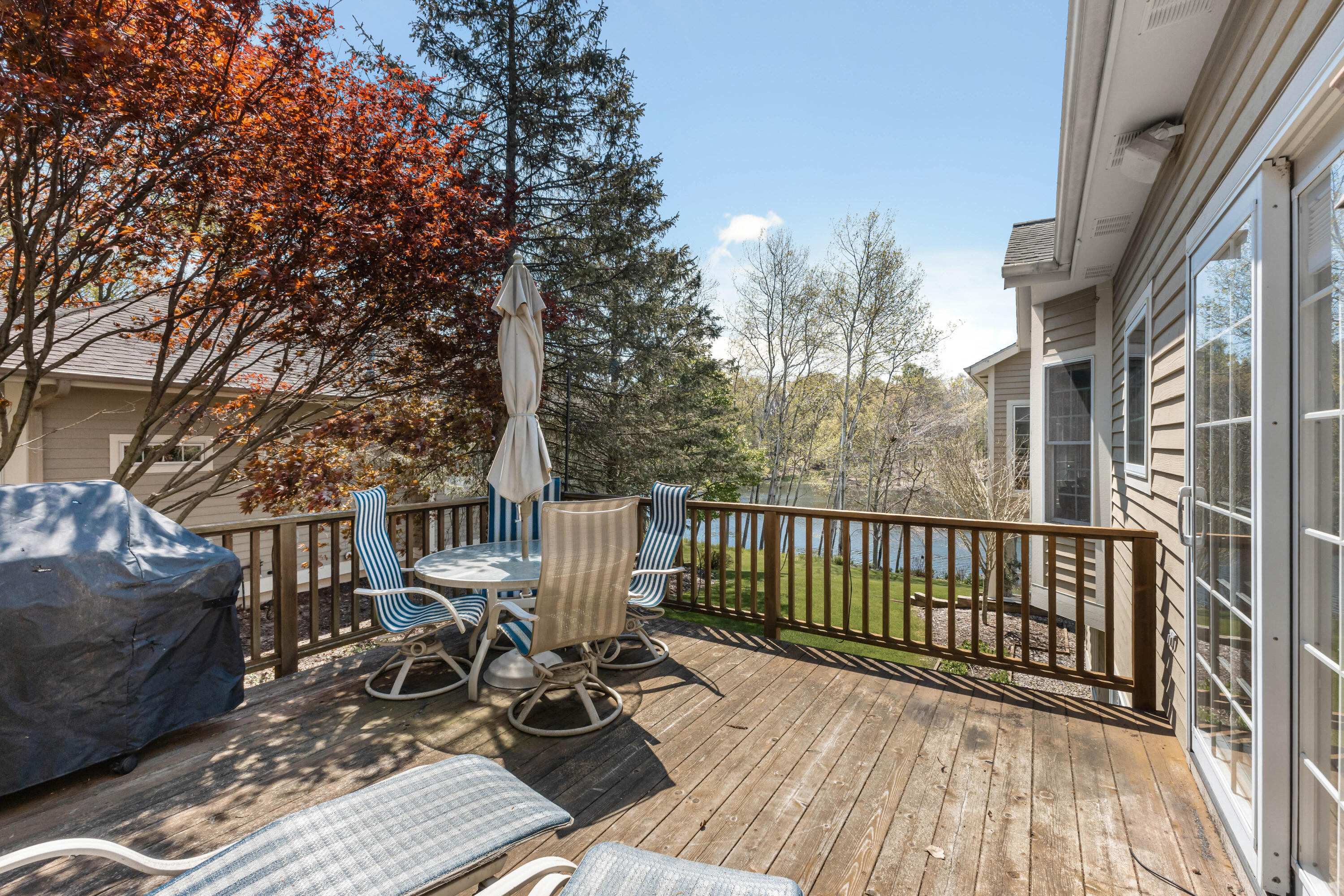 2166 Lamberton Creek Lane NE Grand Rapids MI 49505