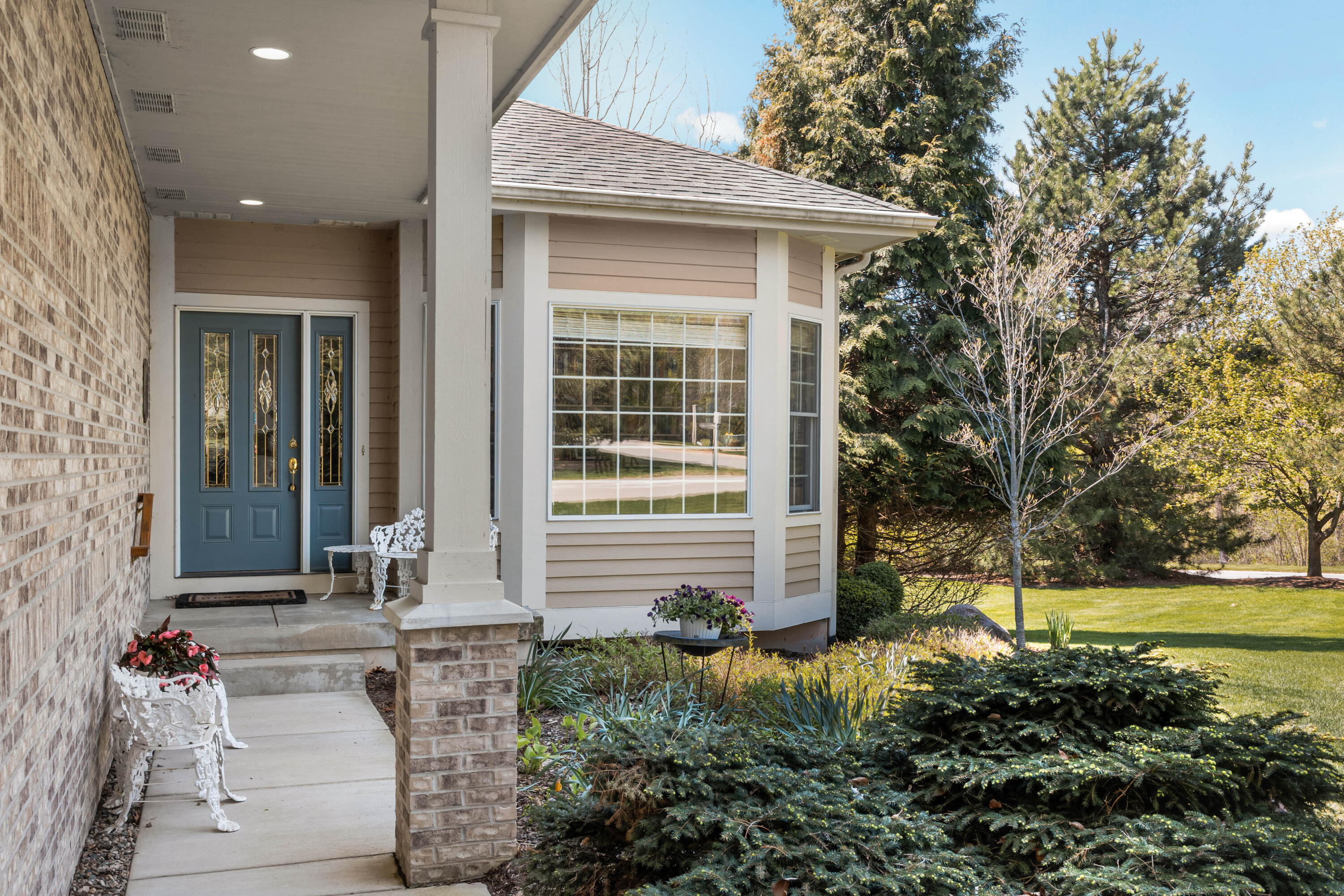 2166 Lamberton Creek Lane NE Grand Rapids MI 49505