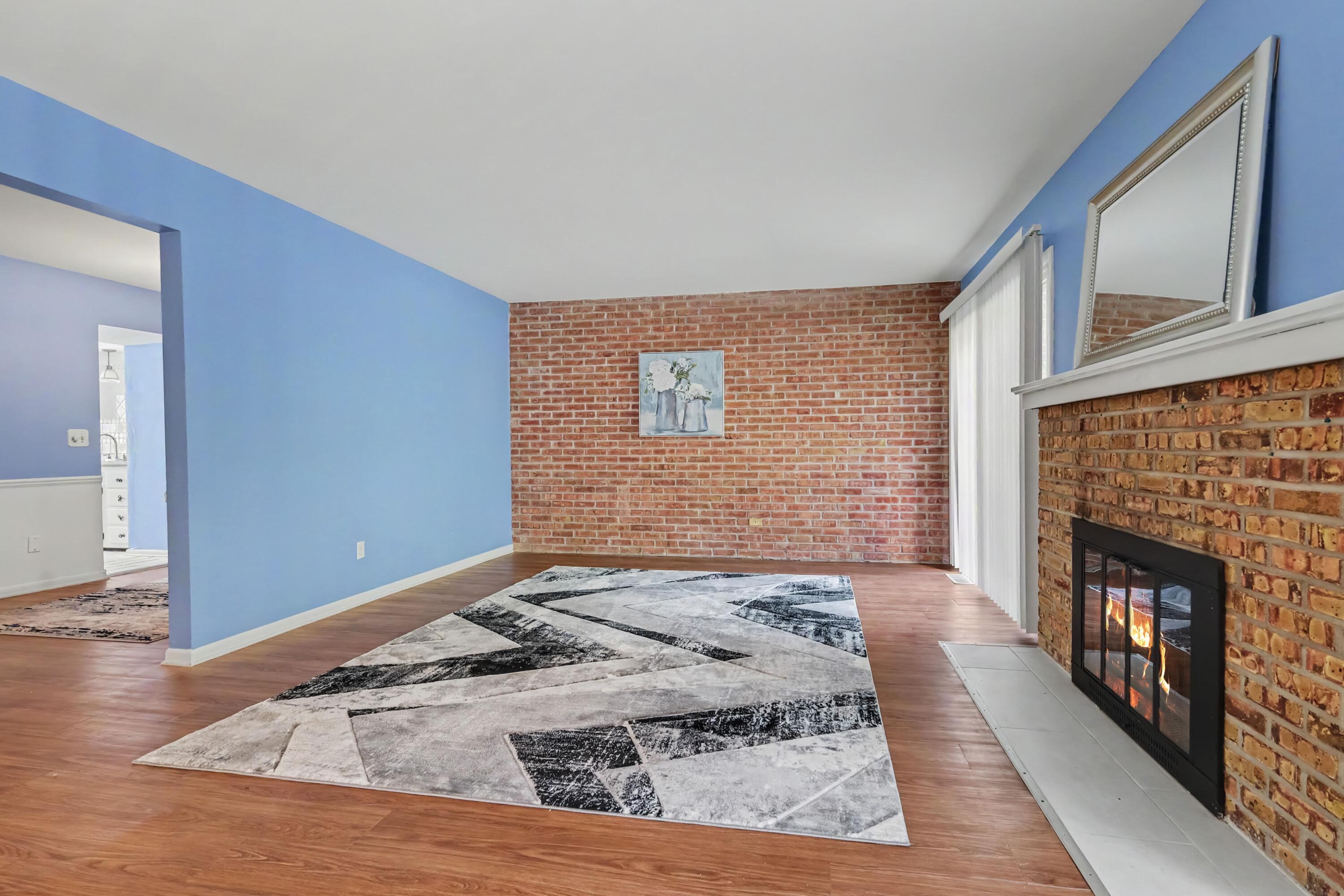 1457 N Saxony Drive SE Grand Rapids MI 49508