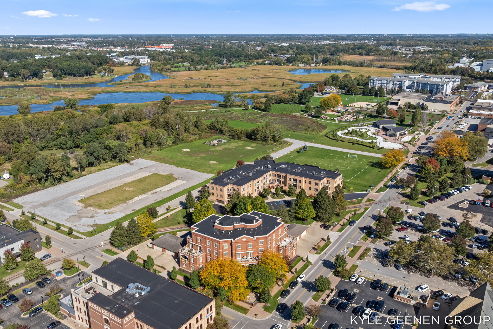 141 Central Avenue Holland MI 49423