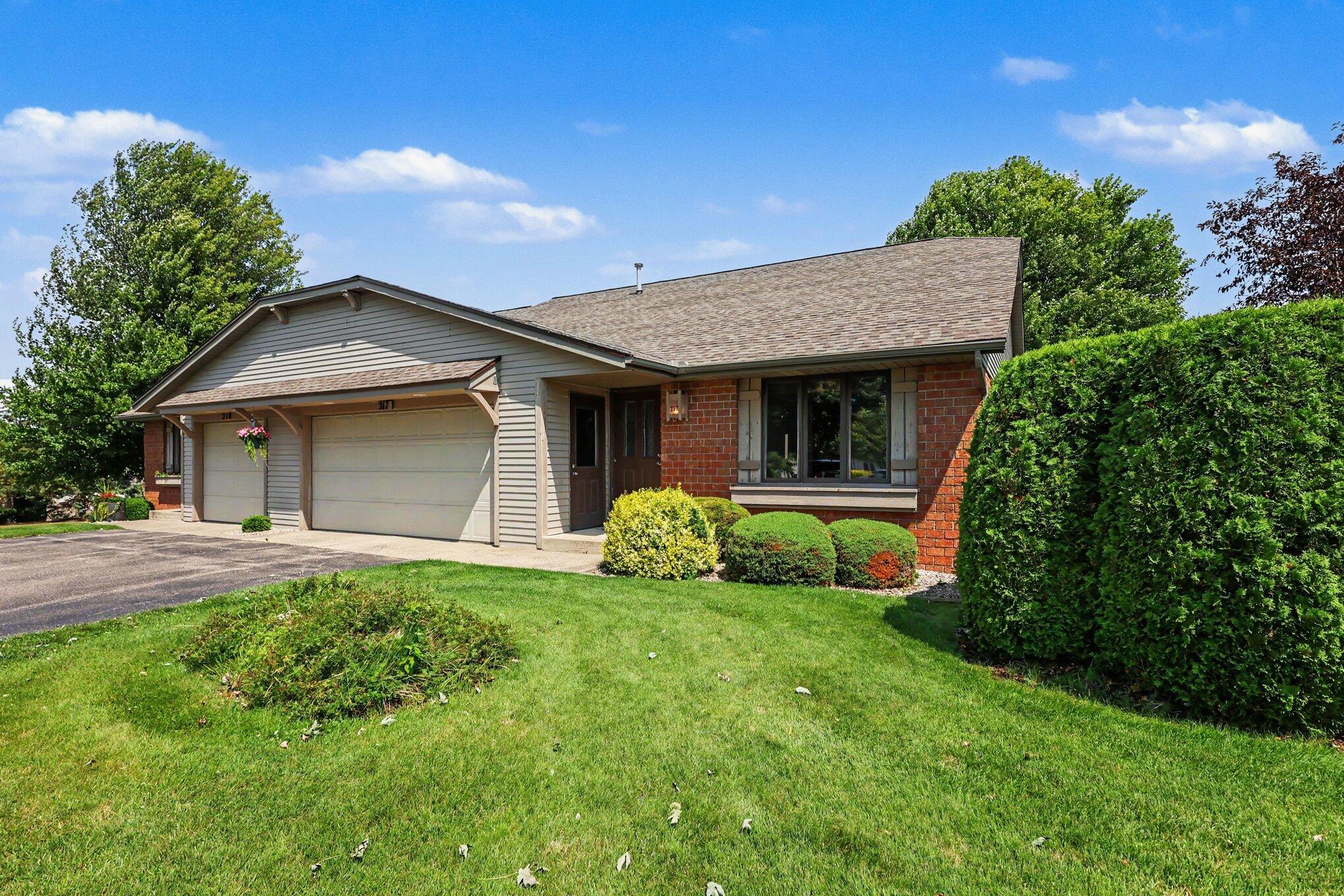 217 Parkside Drive Zeeland MI 49464