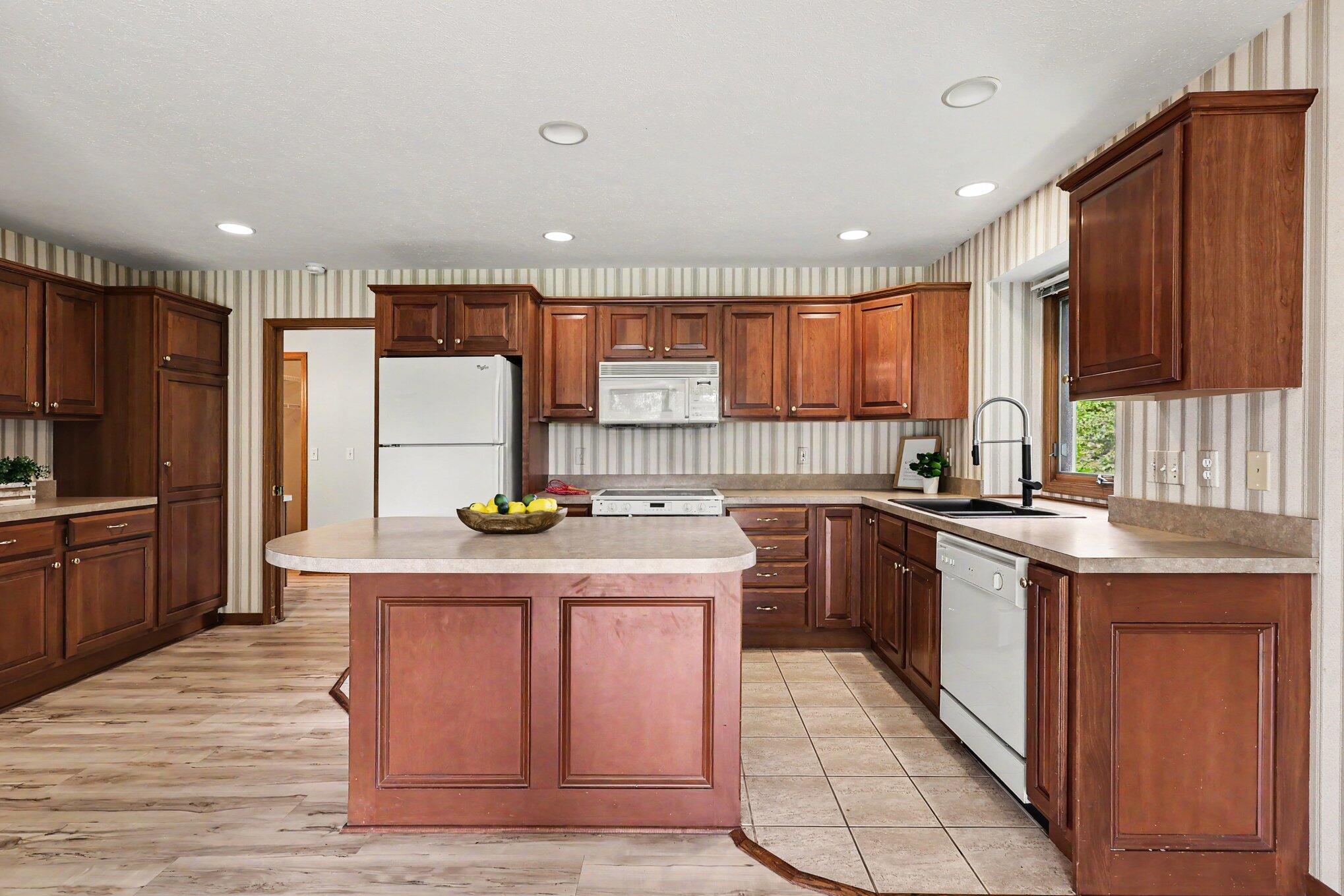 217 Parkside Drive Zeeland MI 49464