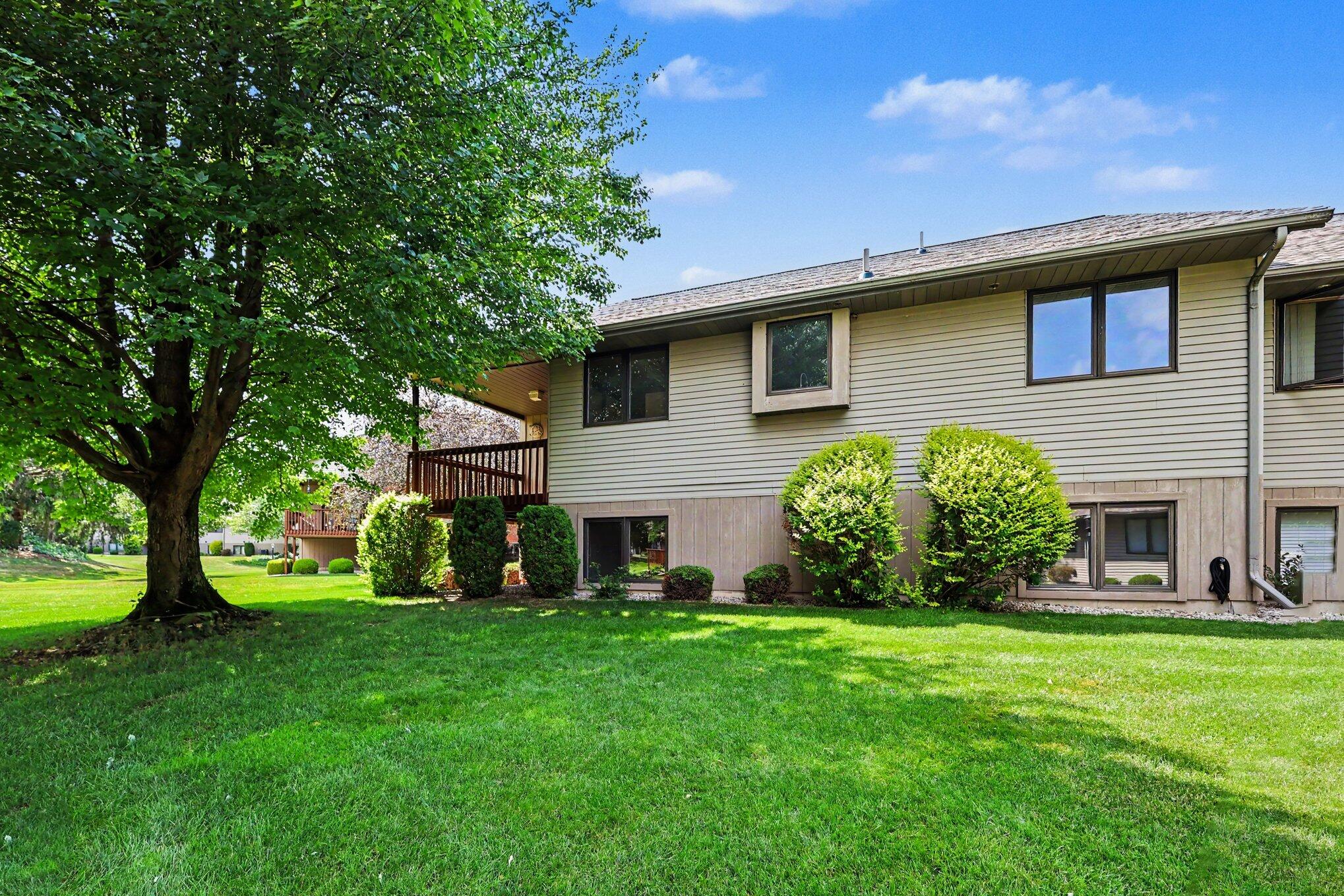 217 Parkside Drive Zeeland MI 49464