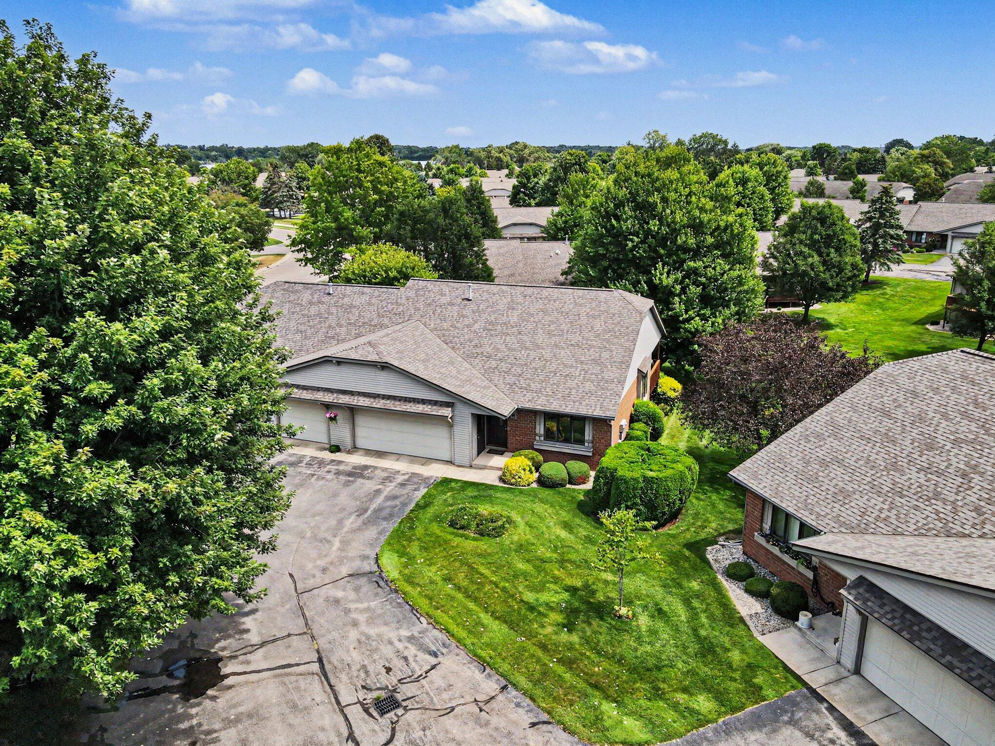 217 Parkside Drive Zeeland MI 49464