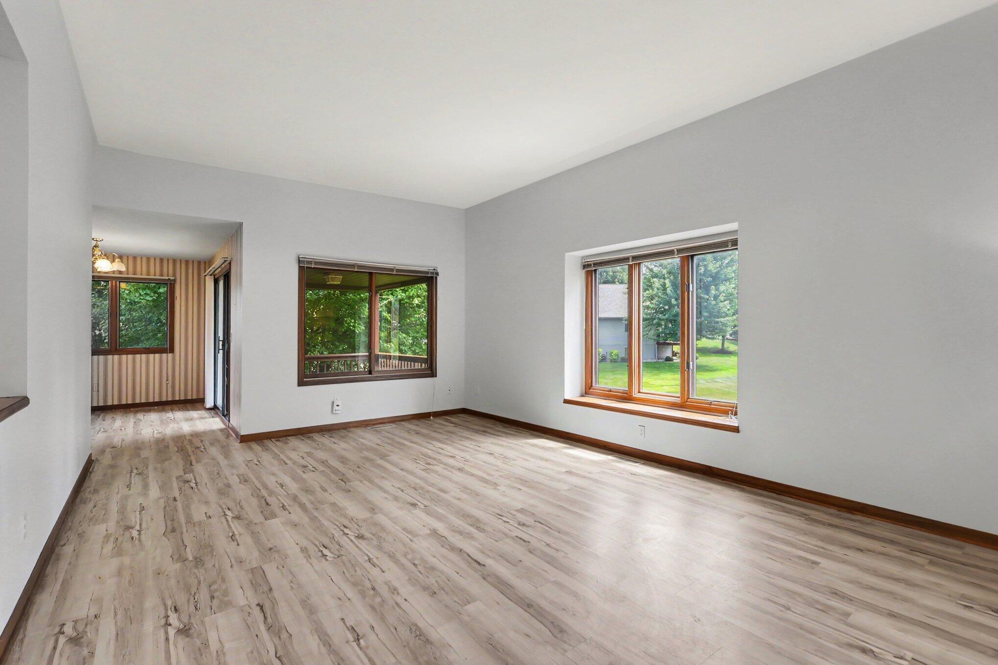 217 Parkside Drive Zeeland MI 49464