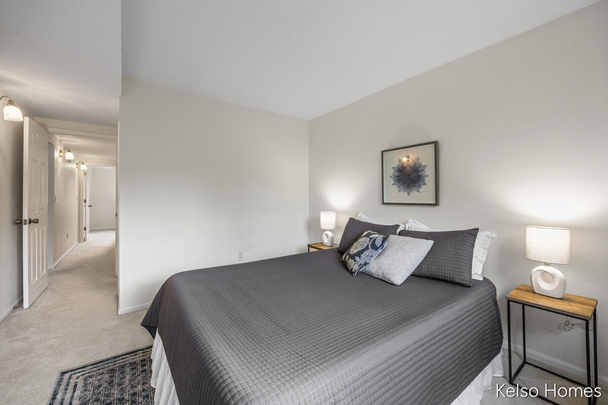 3410 Devonwood Hills NE Grand Rapids MI 49525