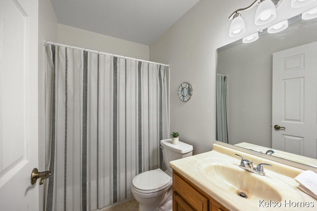 3410 Devonwood Hills NE Grand Rapids MI 49525
