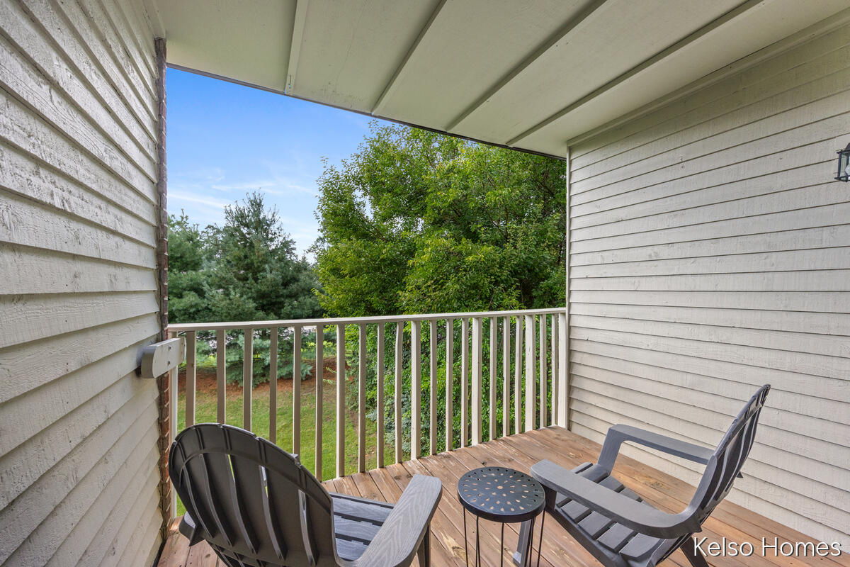 3410 Devonwood Hills NE Grand Rapids MI 49525