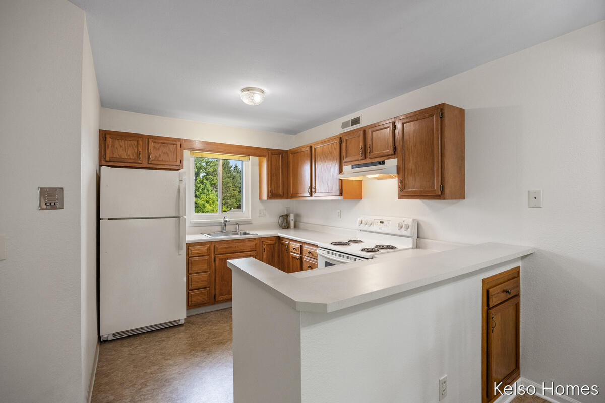 3410 Devonwood Hills NE Grand Rapids MI 49525