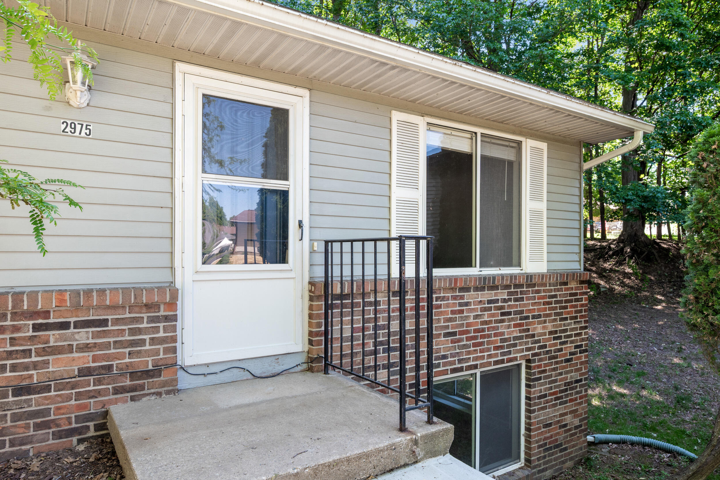 2975 Englewood Avenue SE Grand Rapids MI 49508
