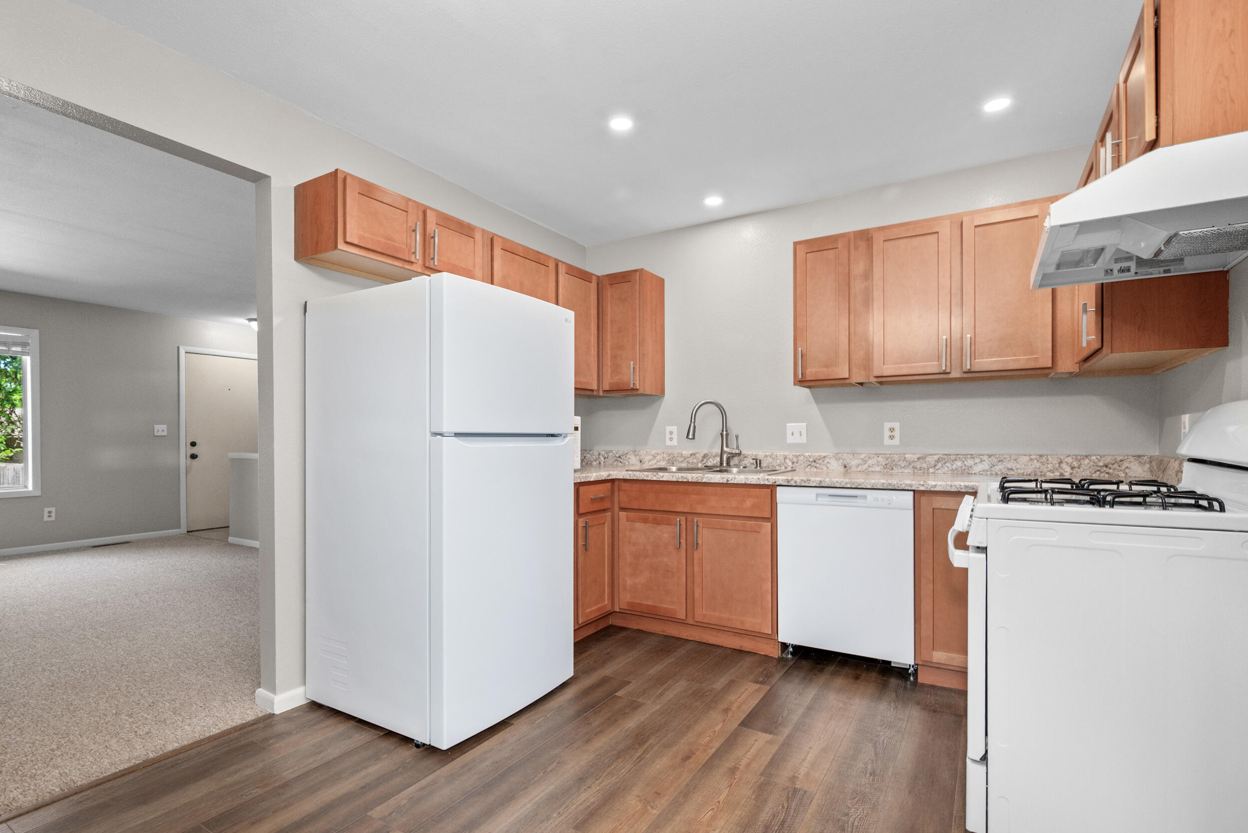 2975 Englewood Avenue SE Grand Rapids MI 49508