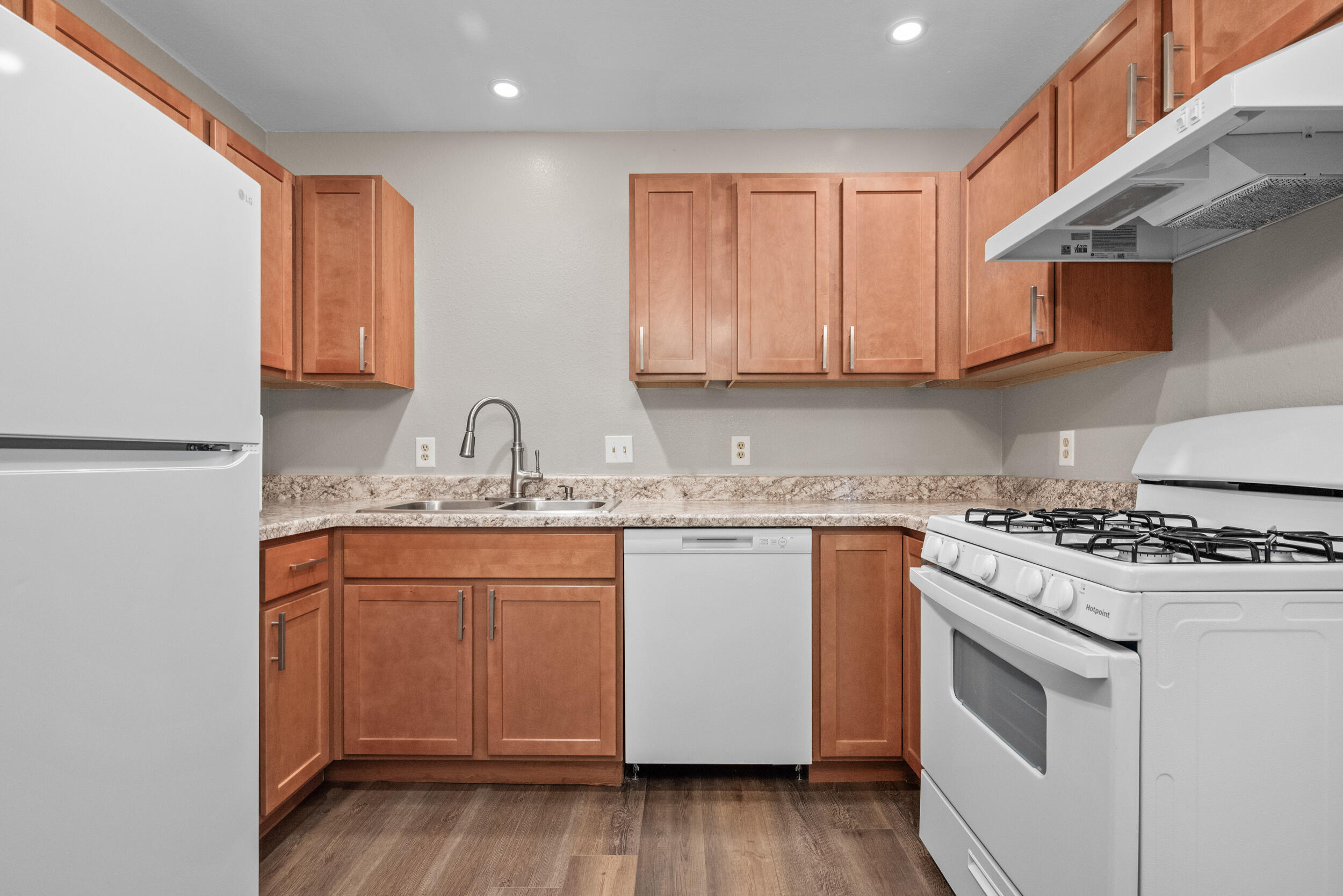 2975 Englewood Avenue SE Grand Rapids MI 49508