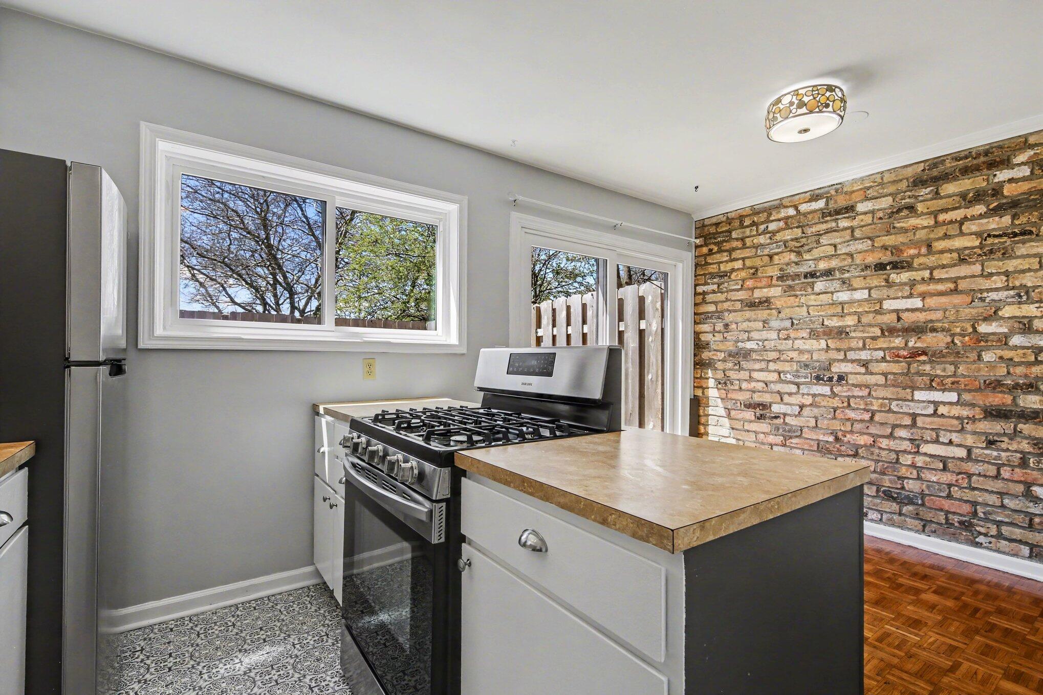 2457 Abbington Drive SE Grand Rapids MI 49506