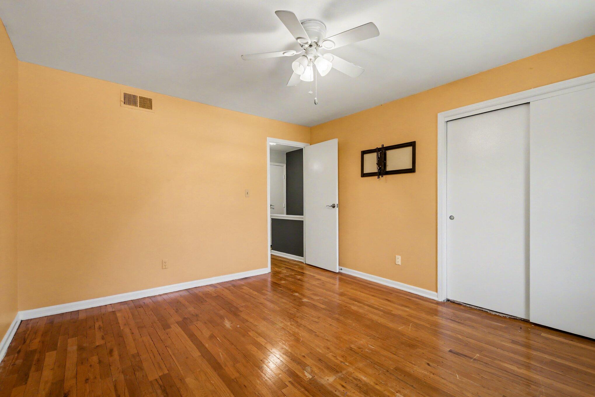 2457 Abbington Drive SE Grand Rapids MI 49506