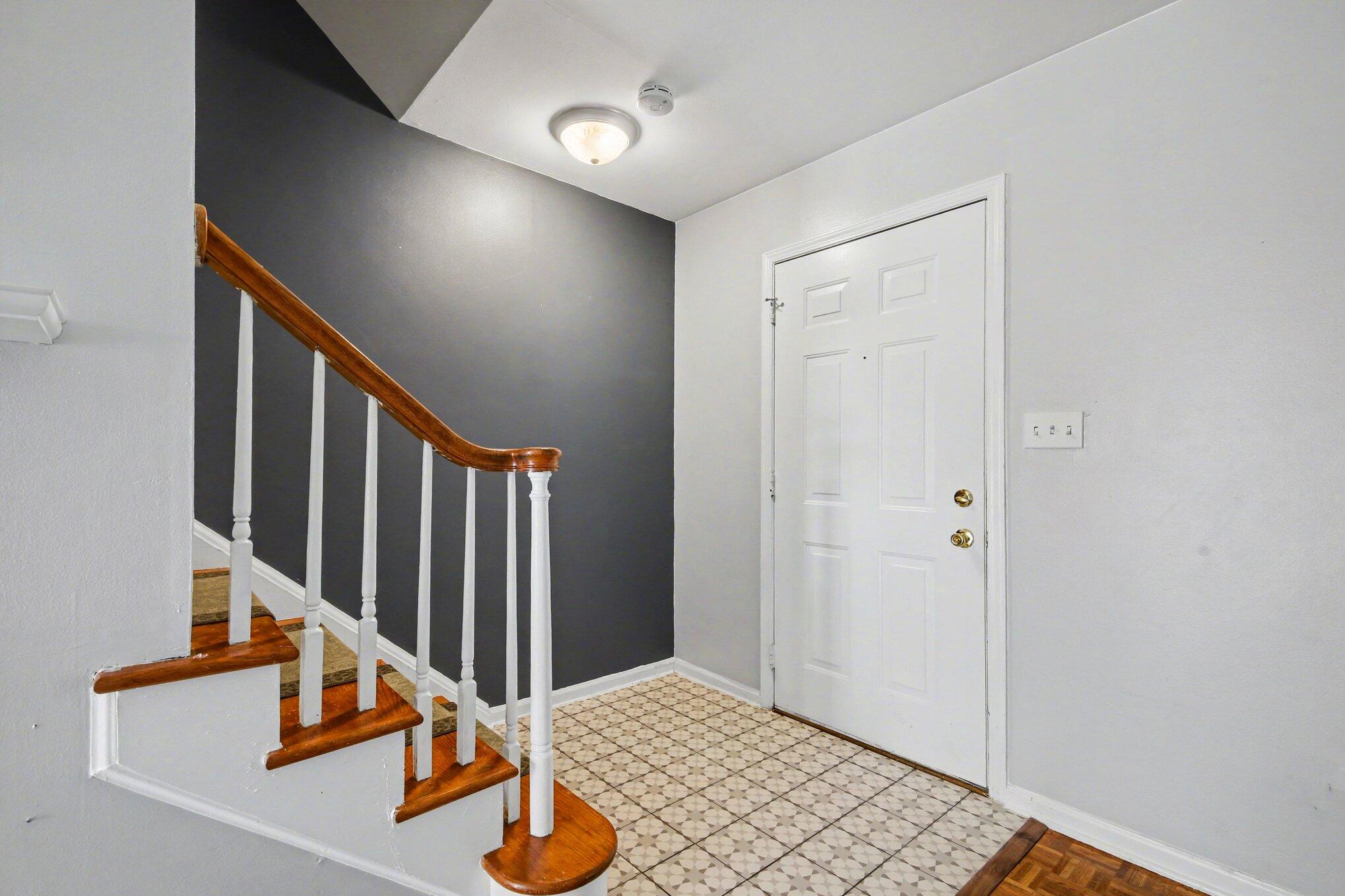 2457 Abbington Drive SE Grand Rapids MI 49506