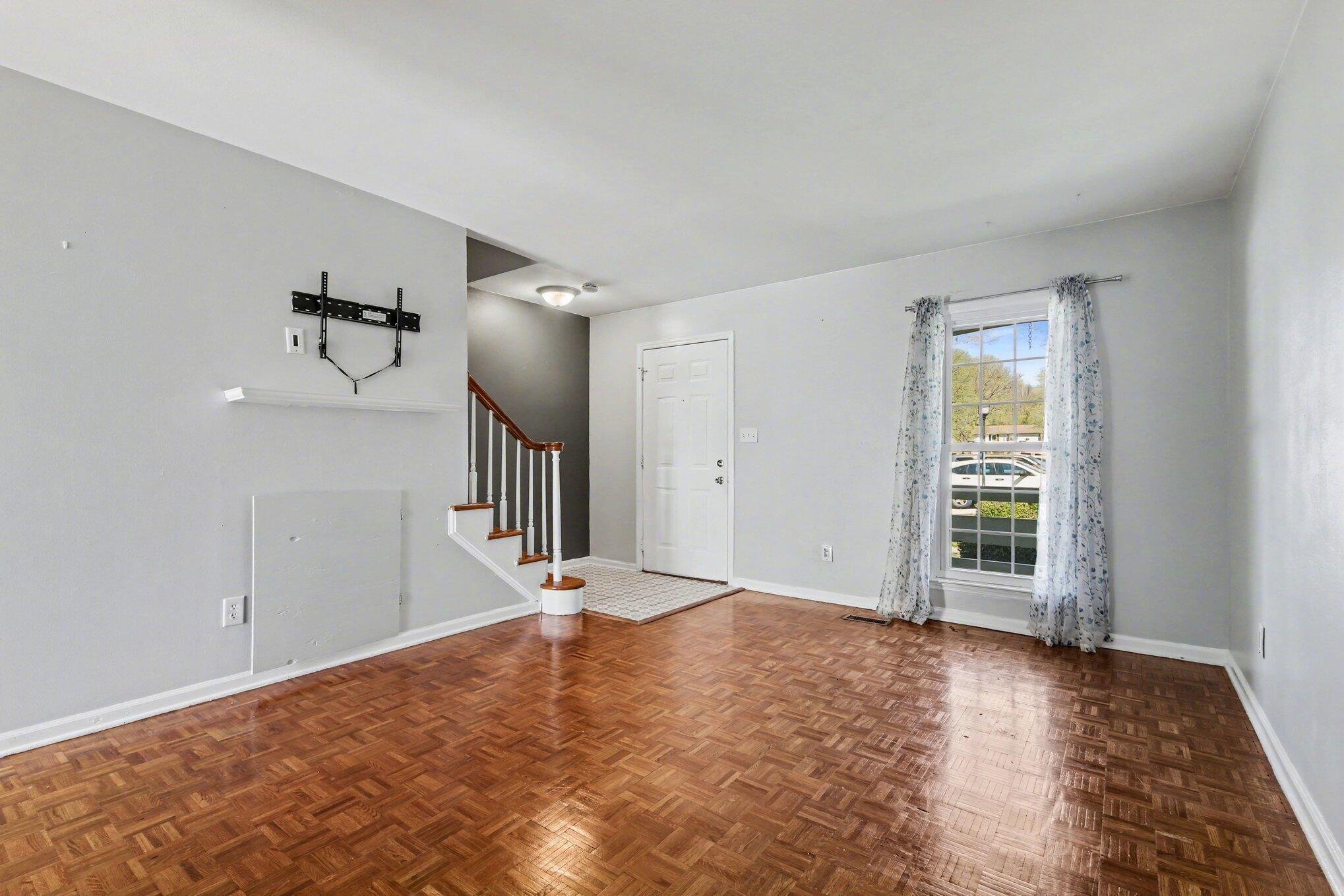 2457 Abbington Drive SE Grand Rapids MI 49506