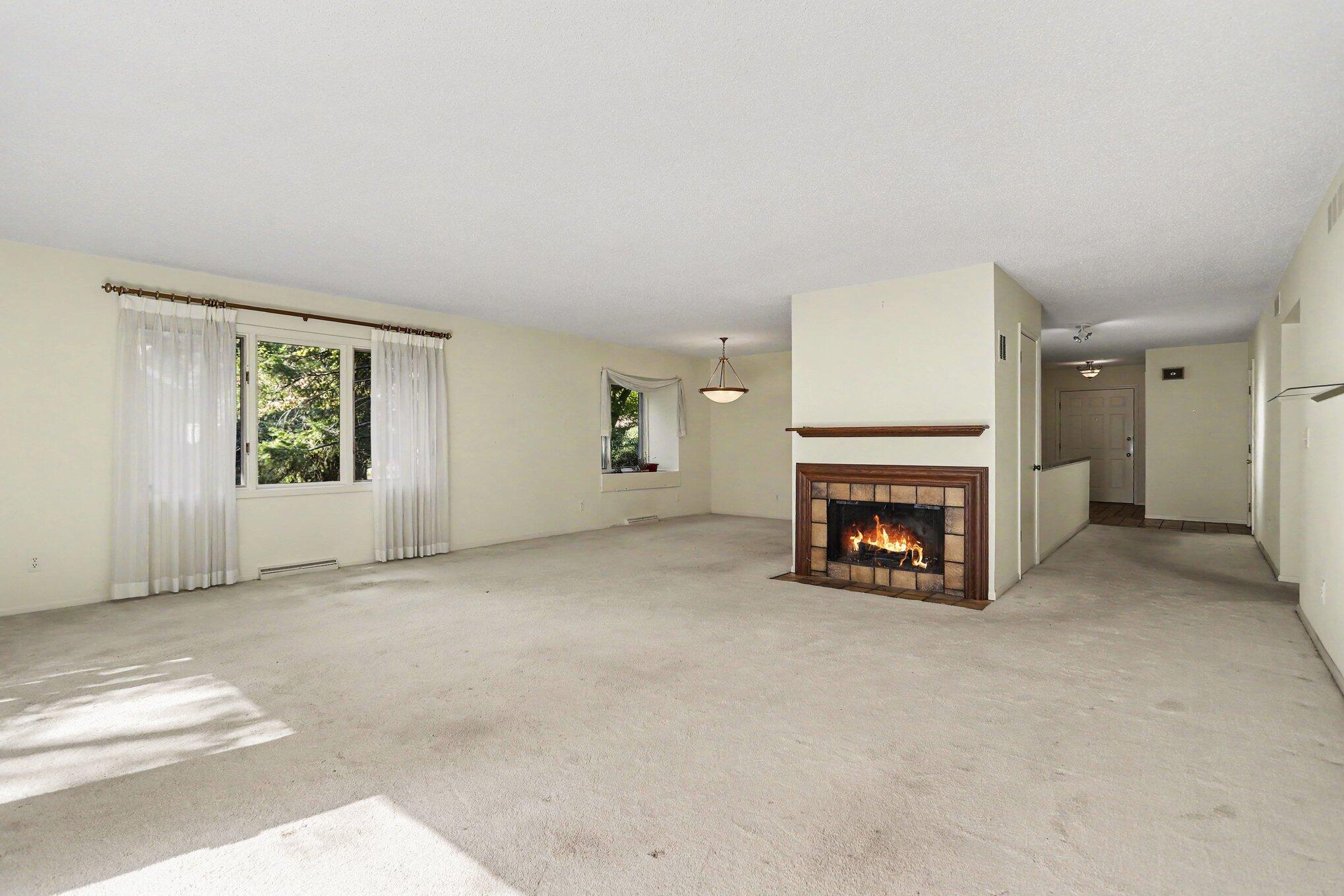 1013 Essex Circle Kalamazoo MI 49008