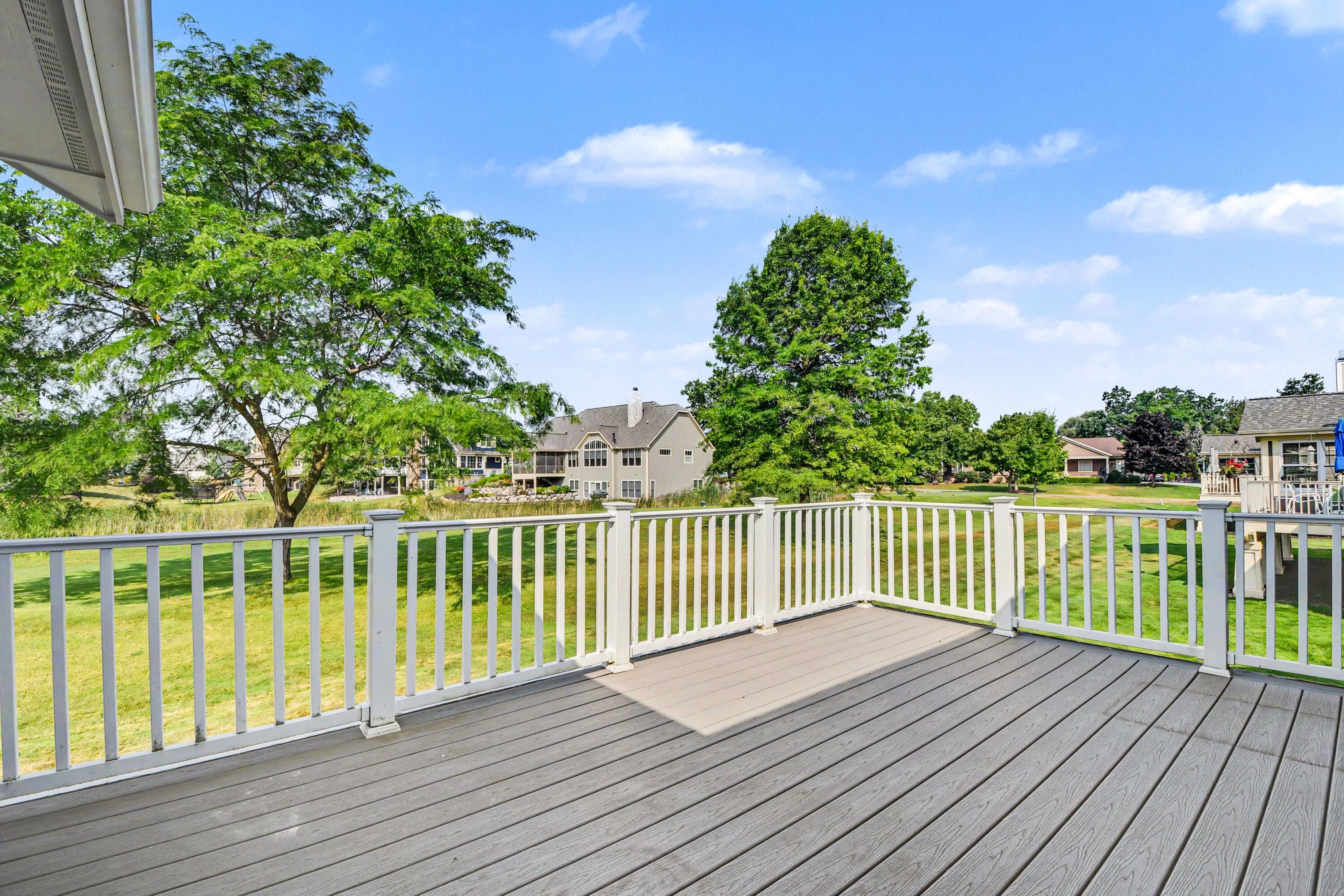 5526 Alhambra Drive SE Grand Rapids MI 49546