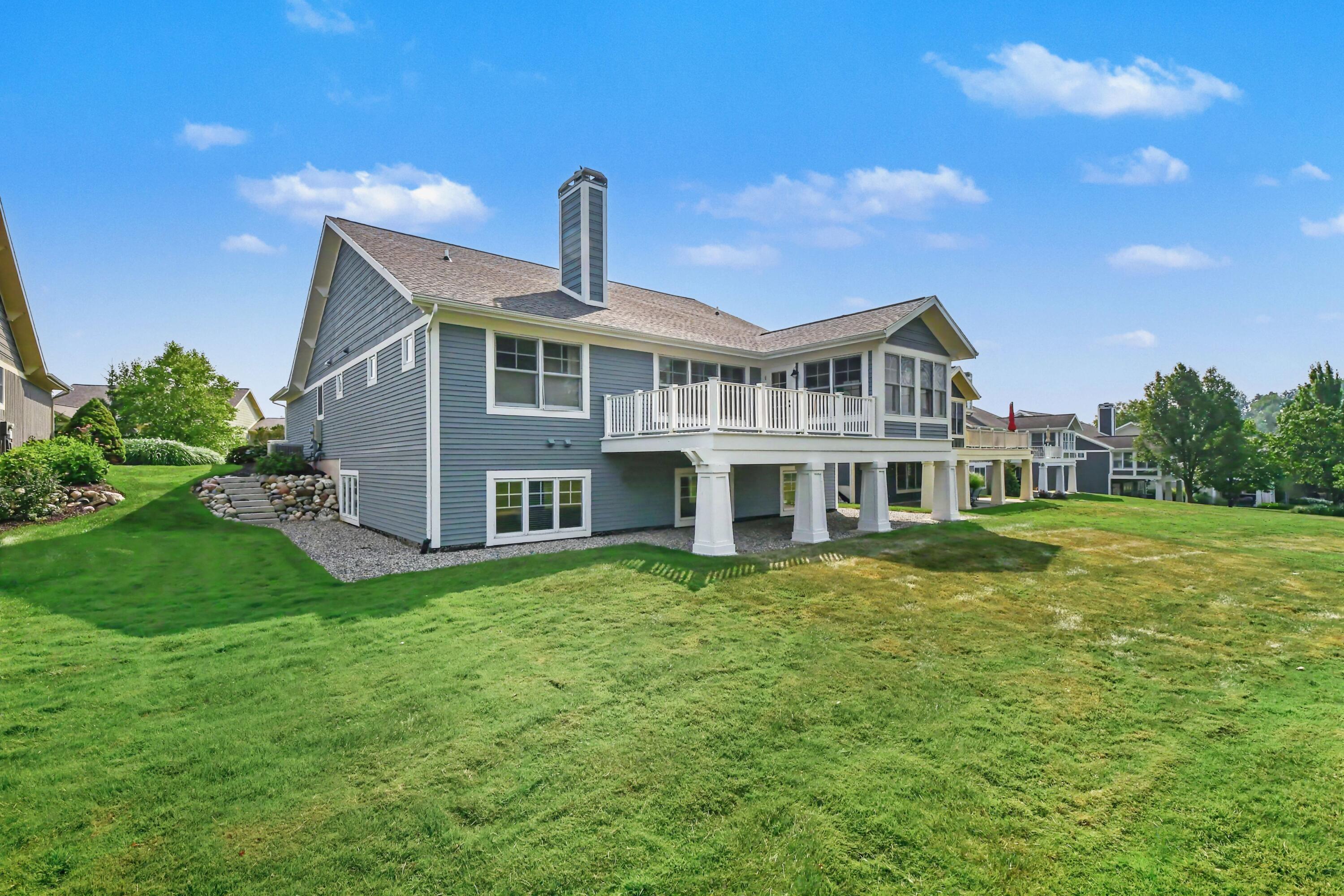 5526 Alhambra Drive SE Grand Rapids MI 49546