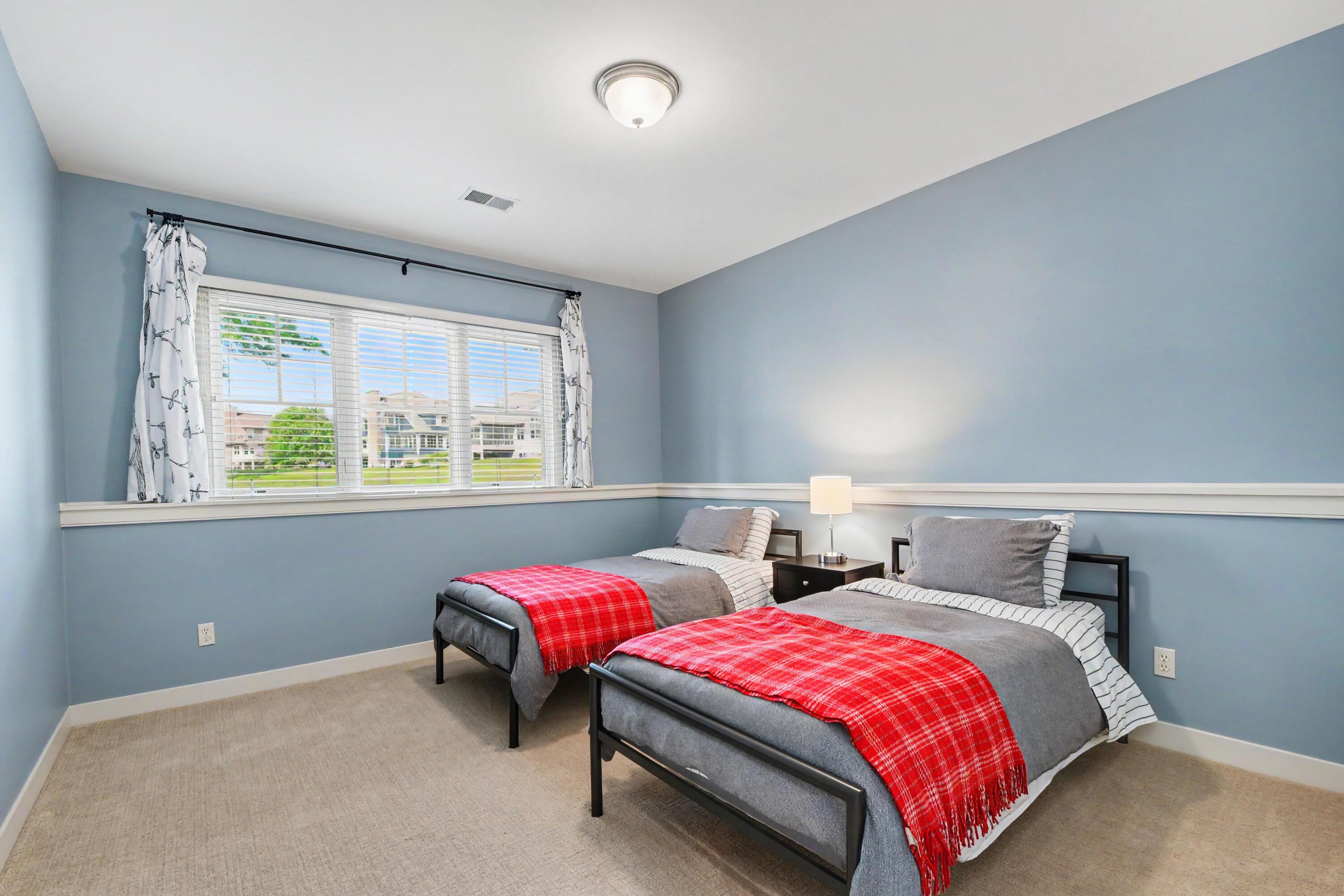5526 Alhambra Drive SE Grand Rapids MI 49546