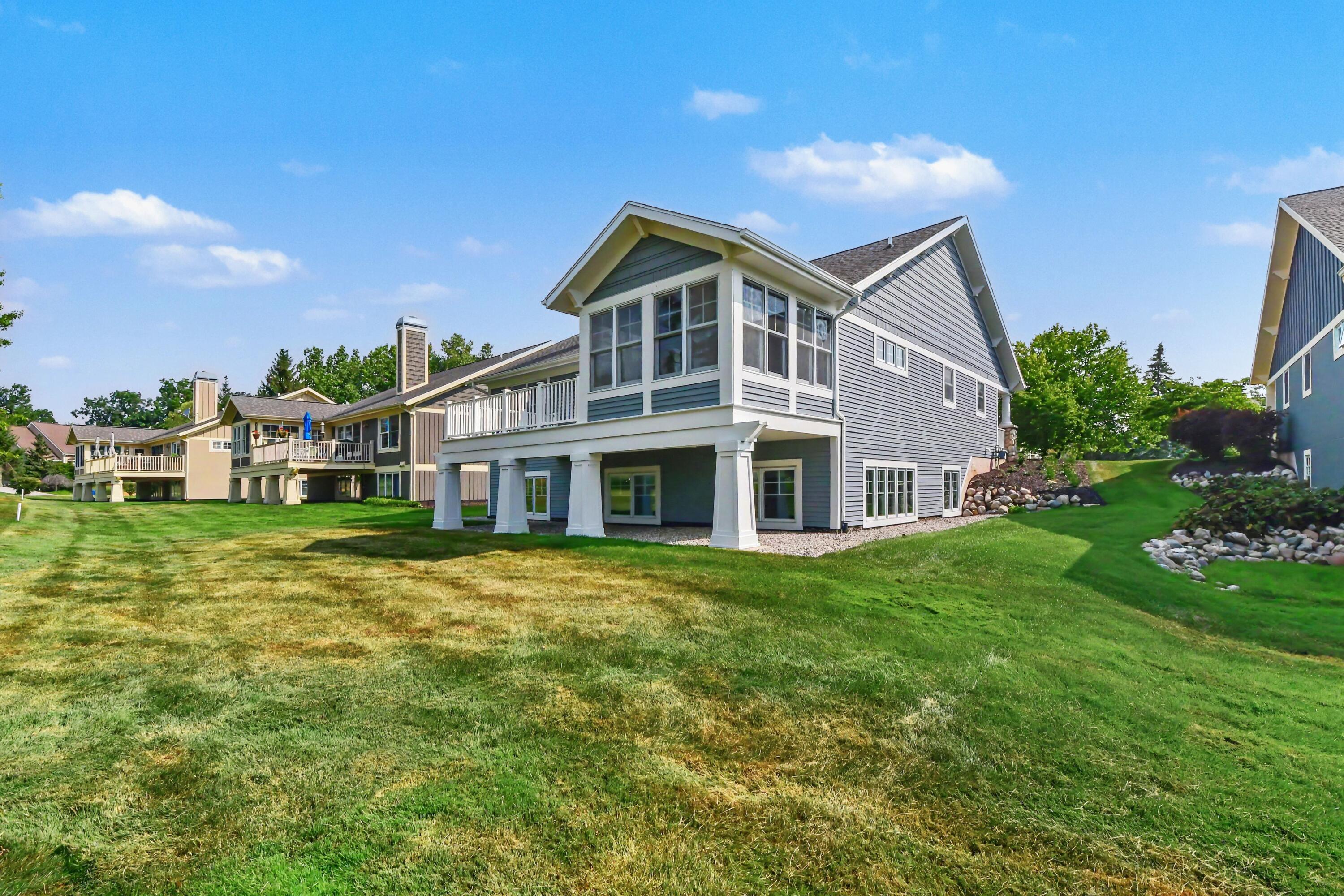 5526 Alhambra Drive SE Grand Rapids MI 49546
