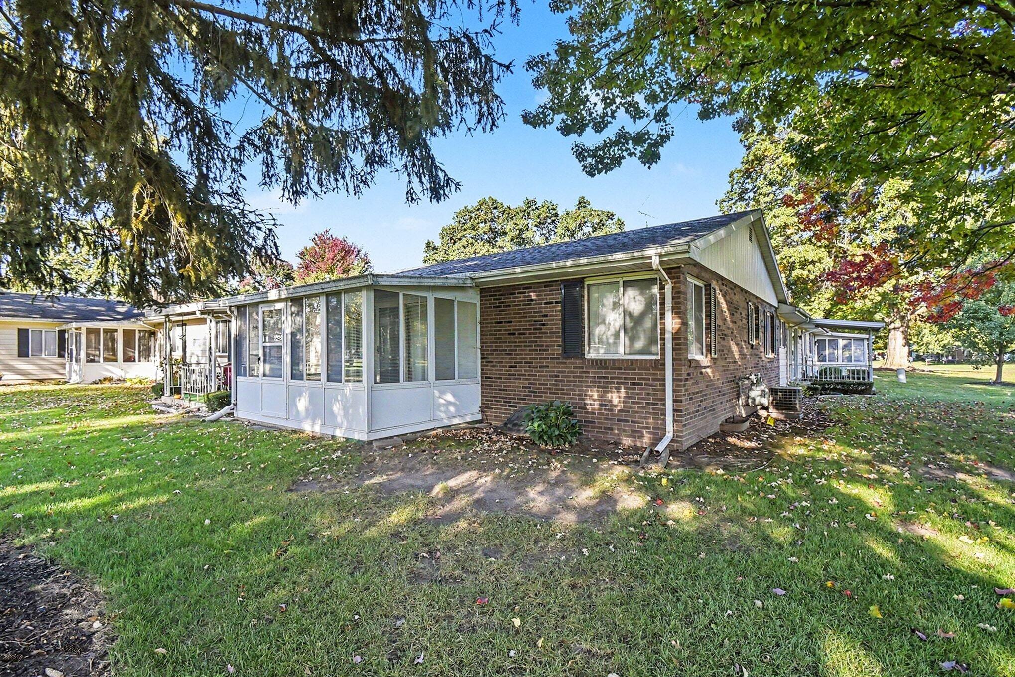 5722 Leisure S Drive SE Grand Rapids MI 49548