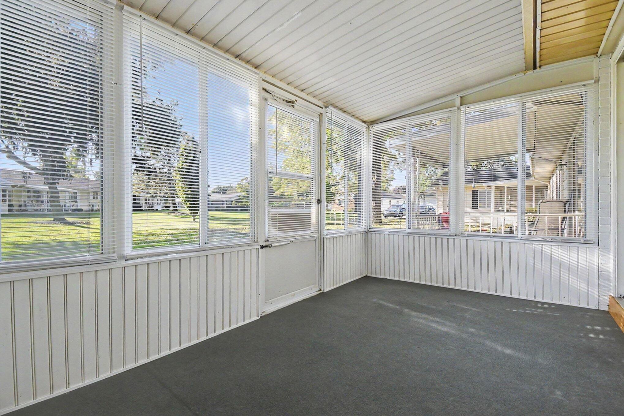 5722 Leisure S Drive SE Grand Rapids MI 49548