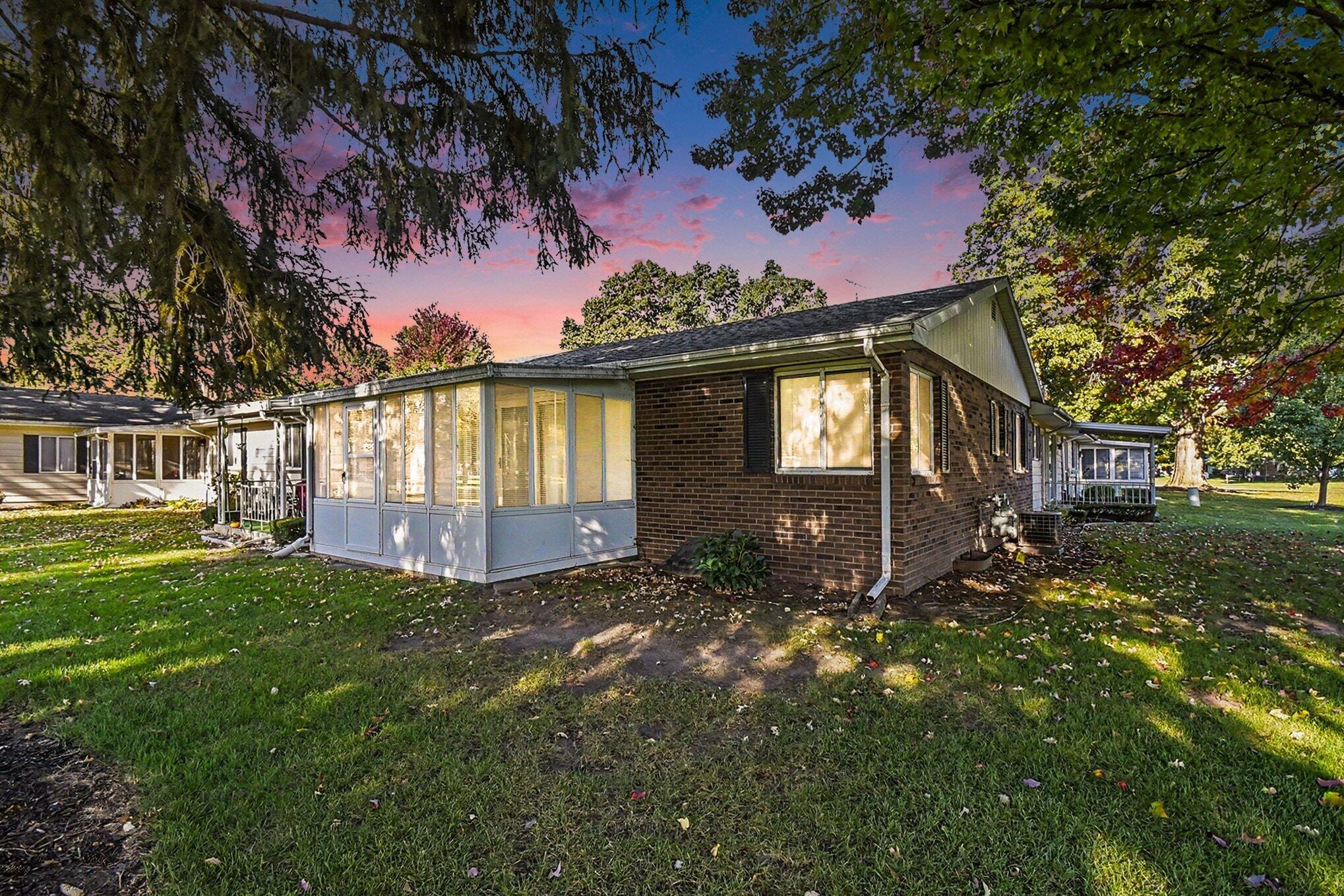 5722 Leisure S Drive SE Grand Rapids MI 49548