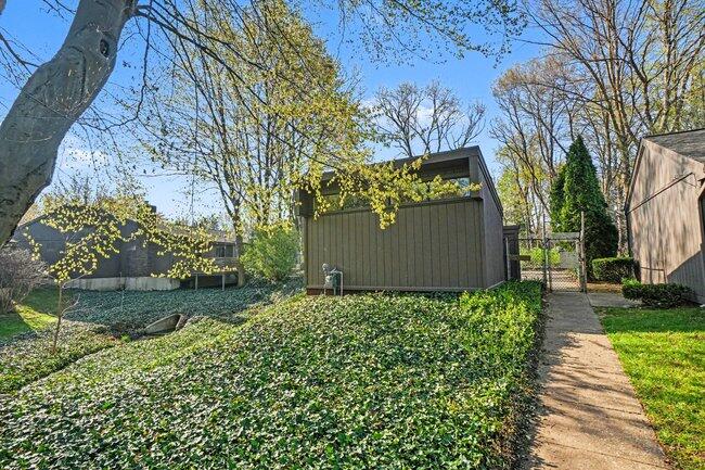 840 Brook Village Court Holland MI 49423