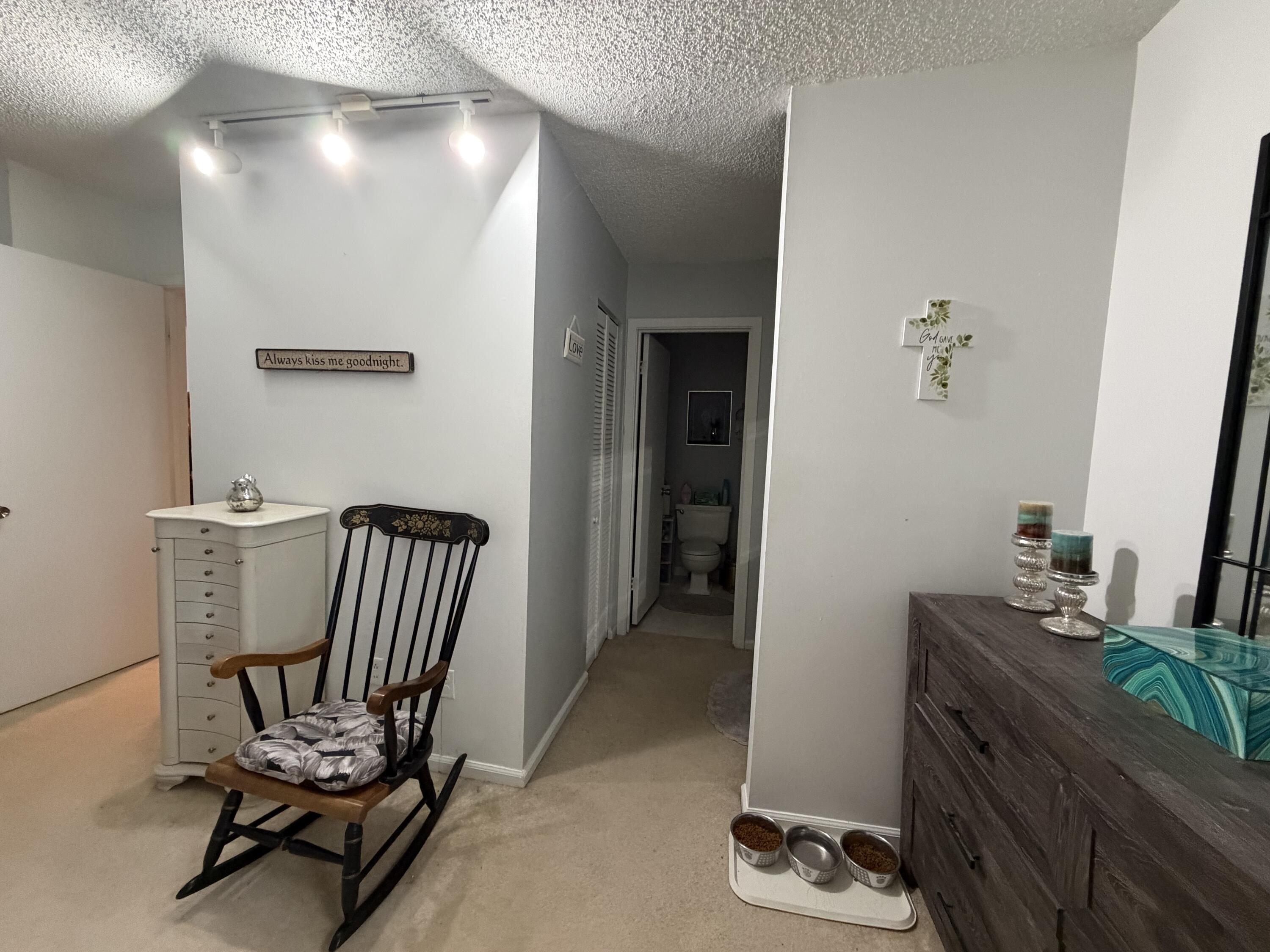 135 Balmoral Court Kalamazoo MI 49006