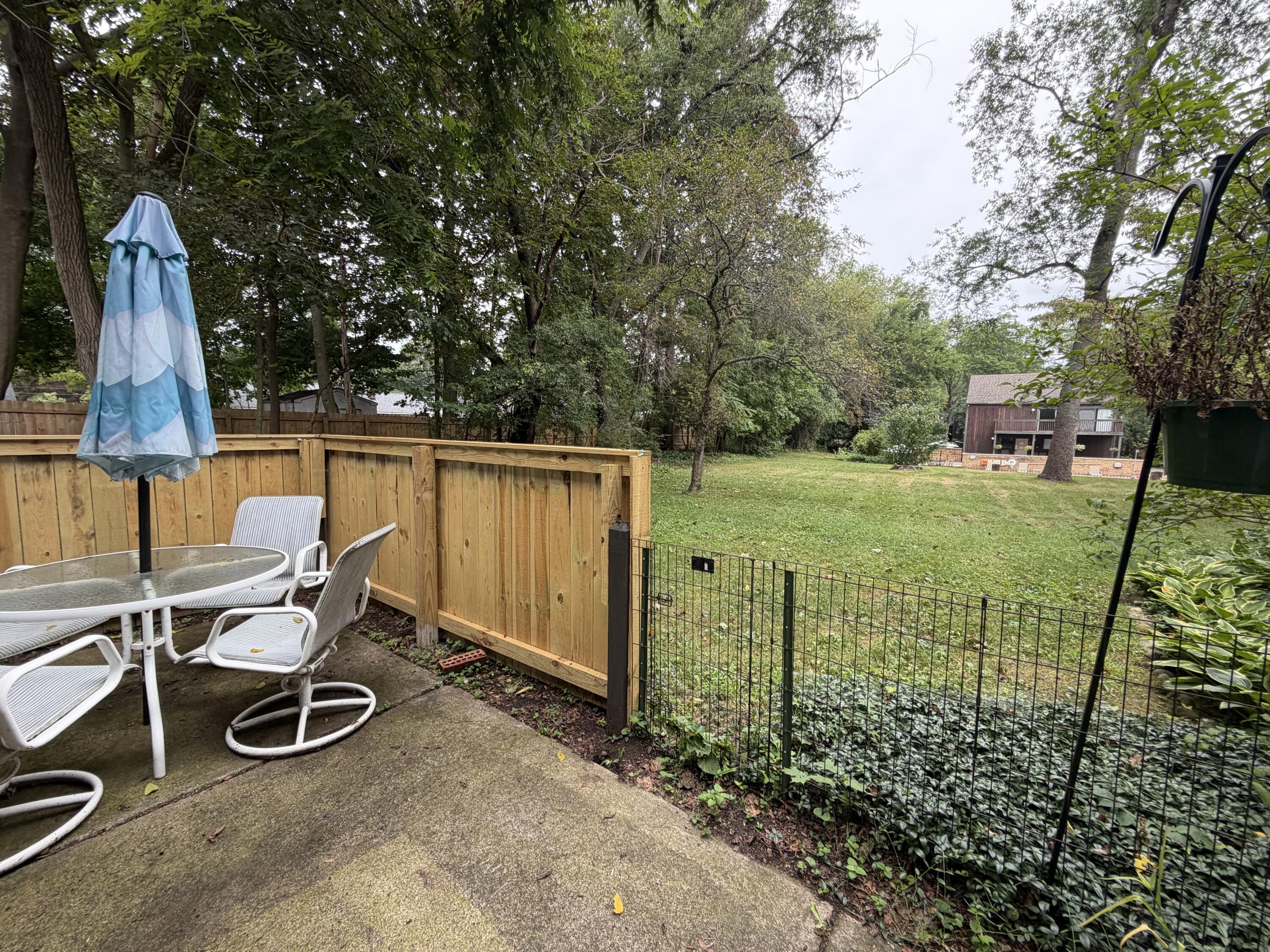 135 Balmoral Court Kalamazoo MI 49006