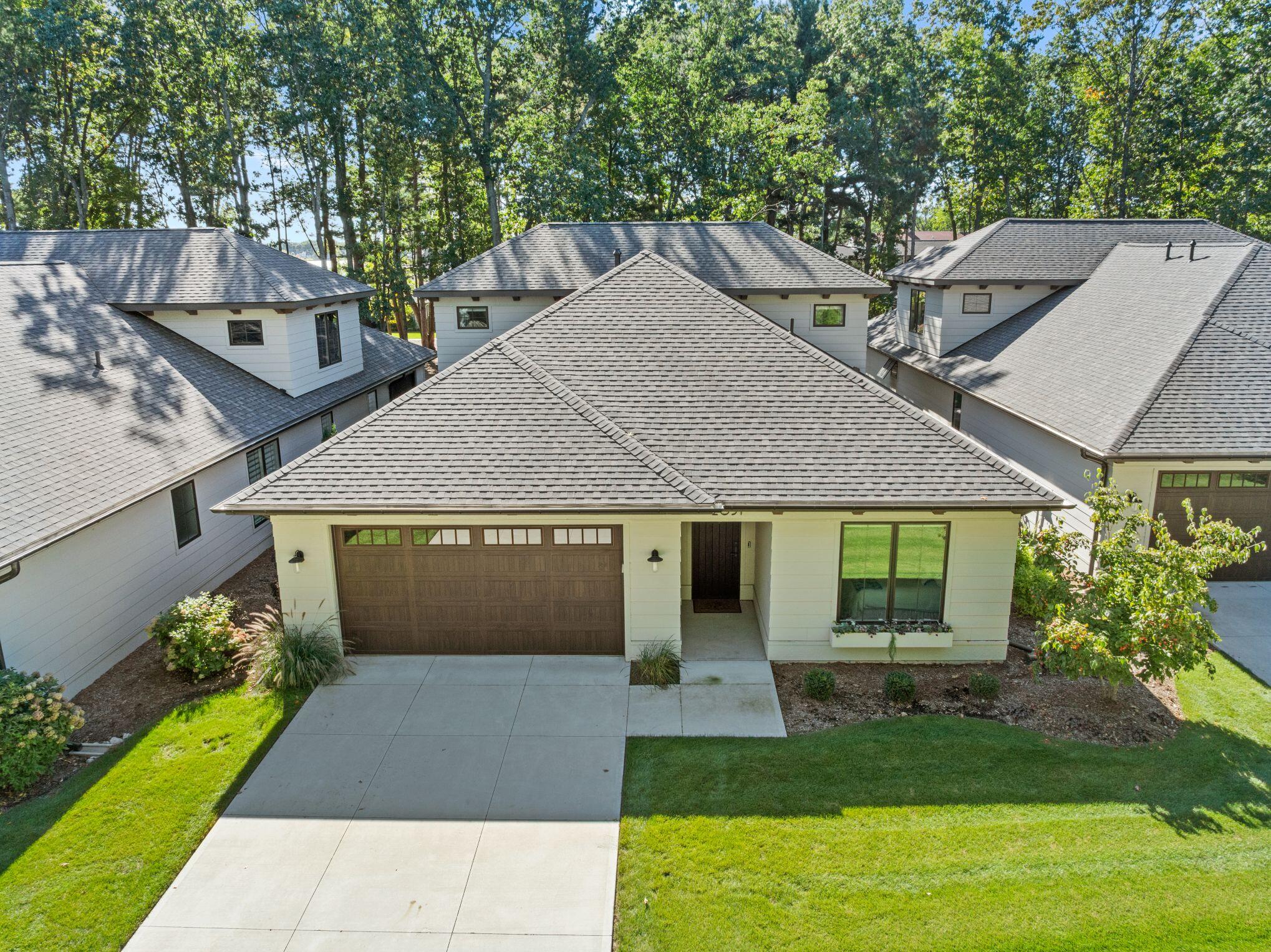 2031 Ottawa Beach Road Holland MI 49424