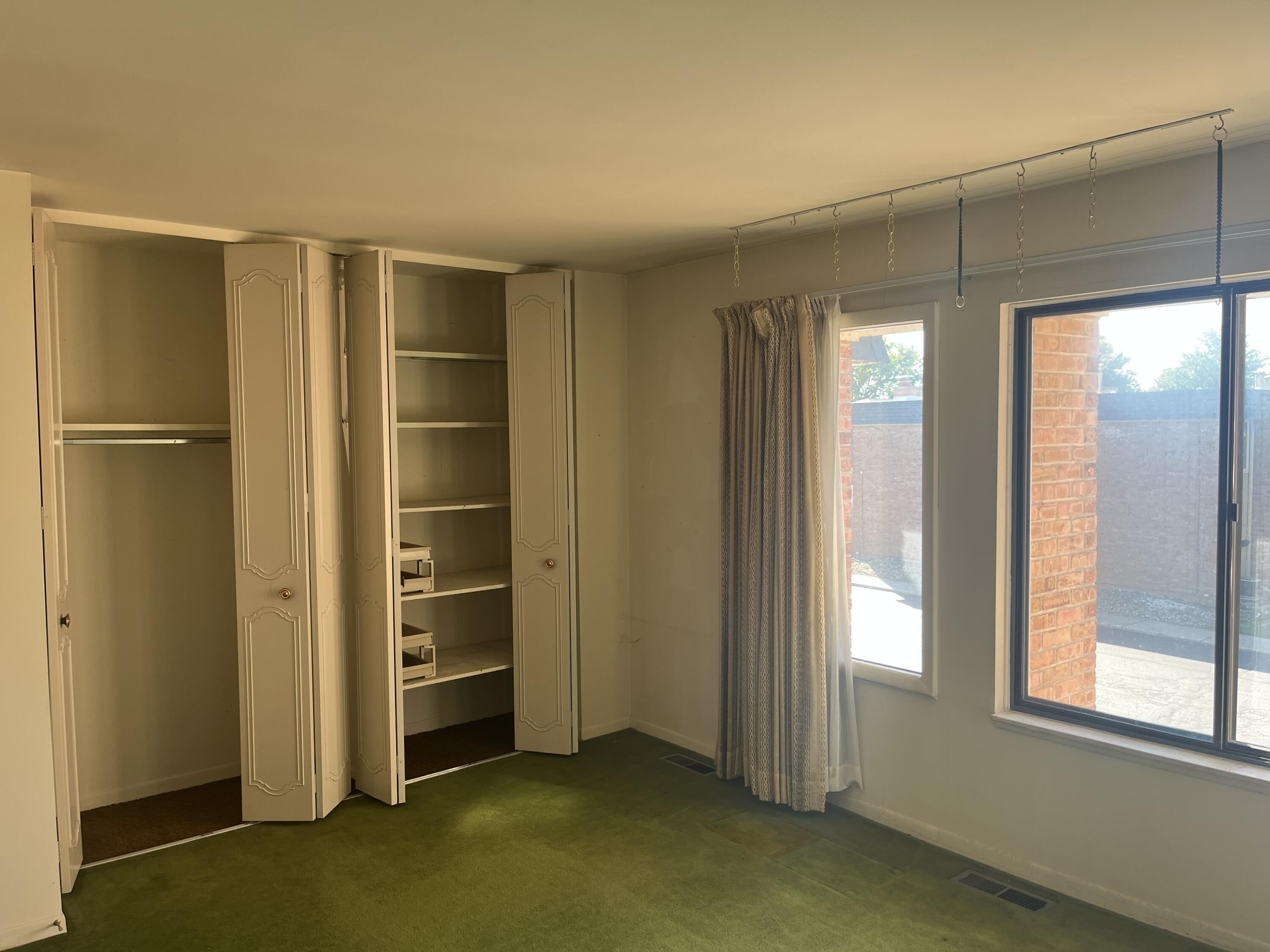 4158 E Saxony Drive SE Grand Rapids MI 49508