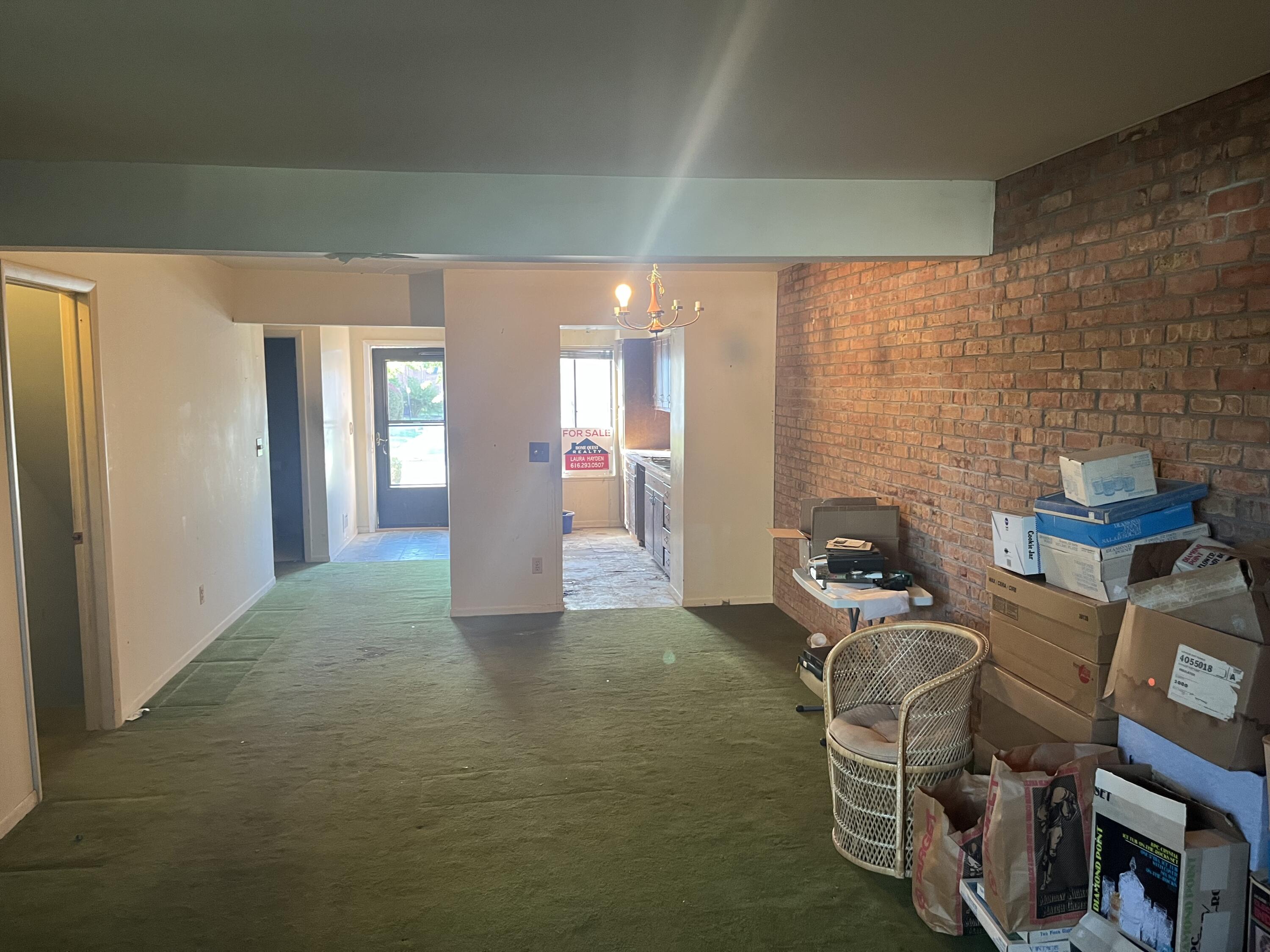 4158 E Saxony Drive SE Grand Rapids MI 49508