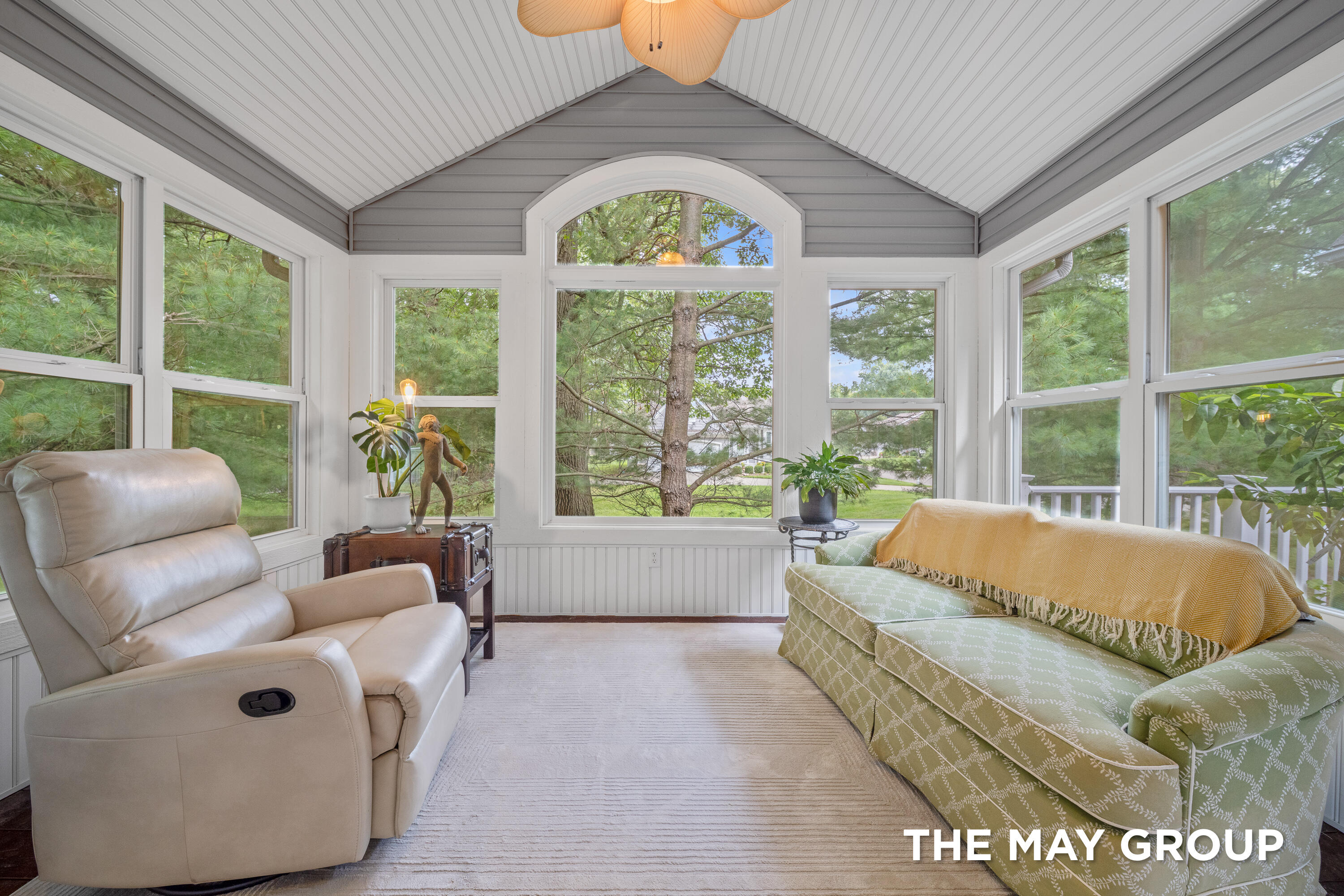 2431 Summit Ridge Drive NE Grand Rapids MI 49505