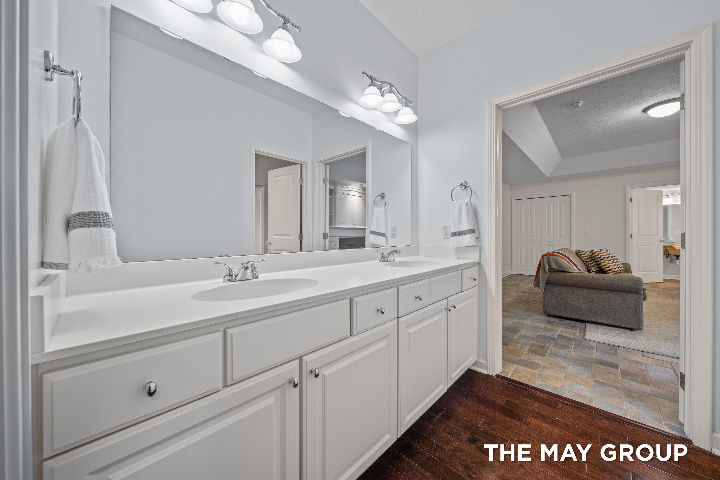 2431 Summit Ridge Drive NE Grand Rapids MI 49505