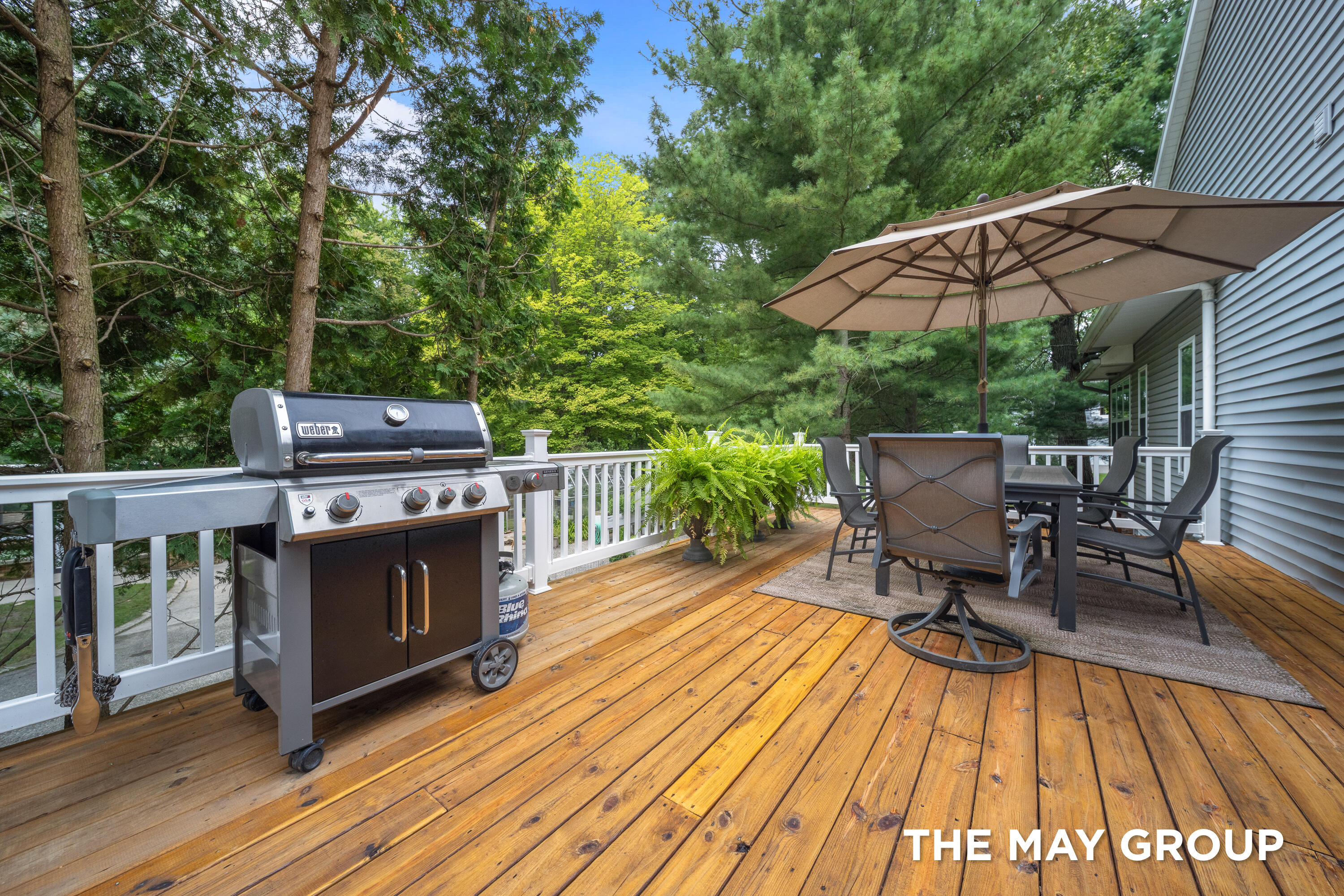 2431 Summit Ridge Drive NE Grand Rapids MI 49505