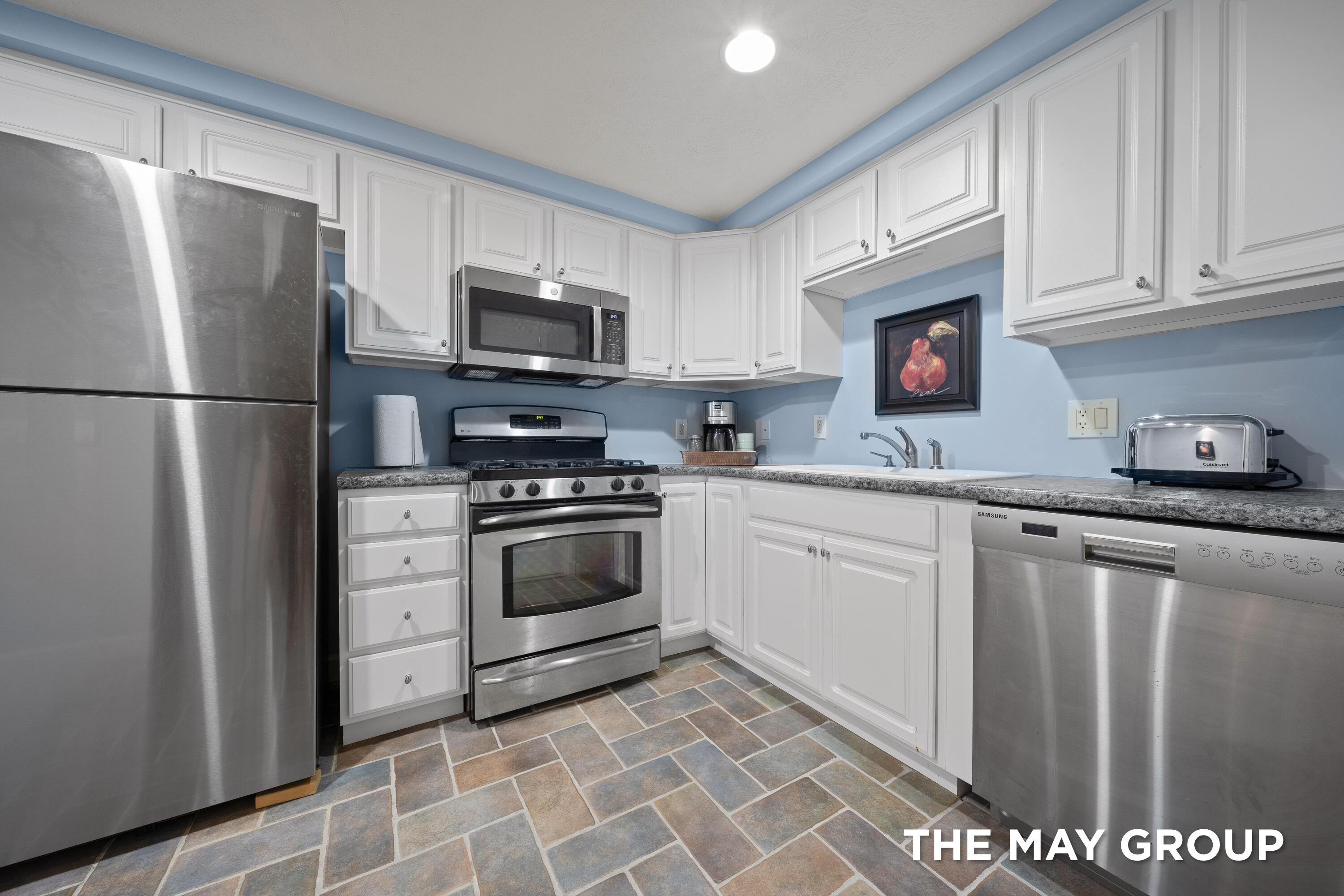 2431 Summit Ridge Drive NE Grand Rapids MI 49505