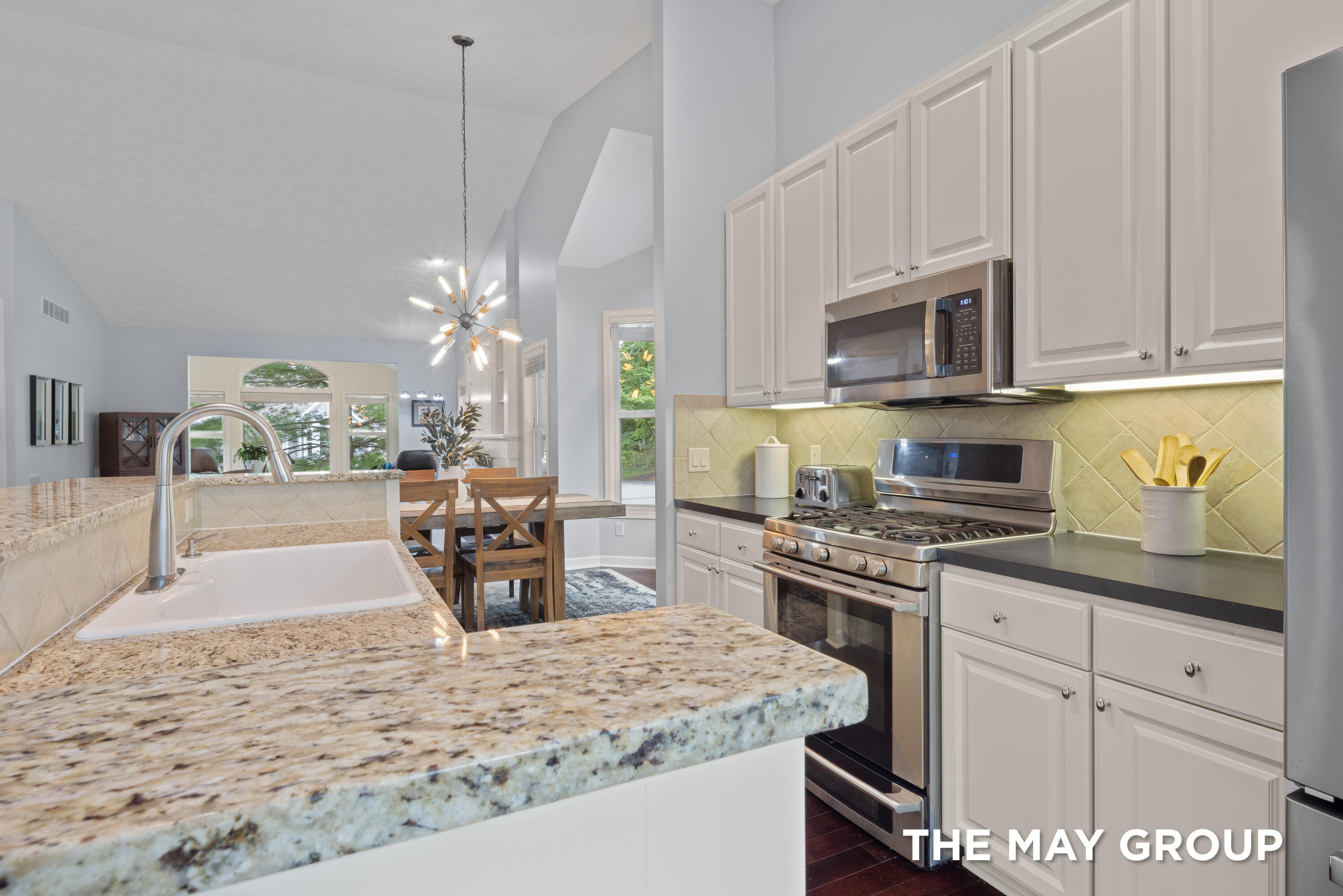 2431 Summit Ridge Drive NE Grand Rapids MI 49505