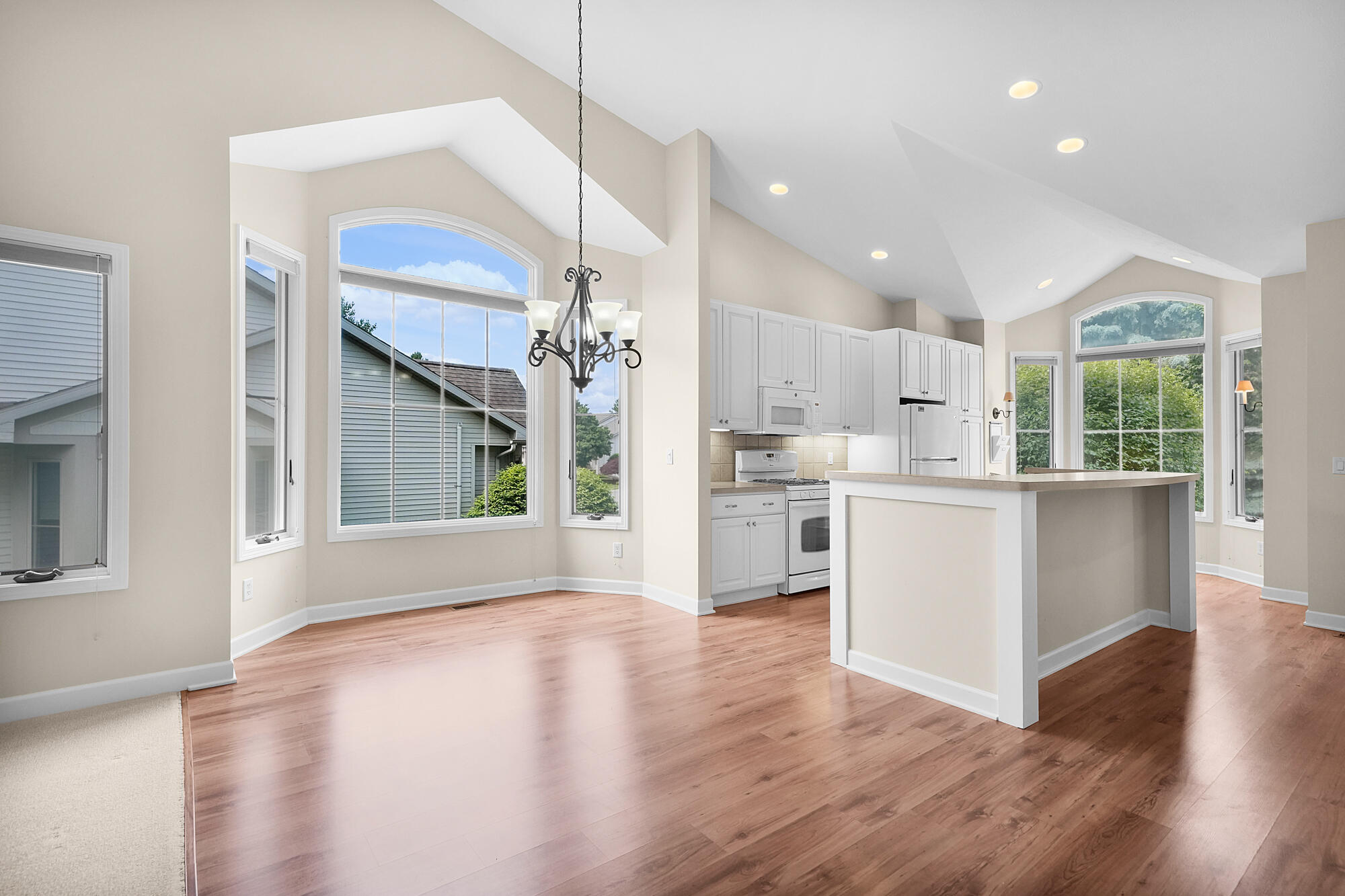 4380 Willow Lane NE Grand Rapids MI 49525