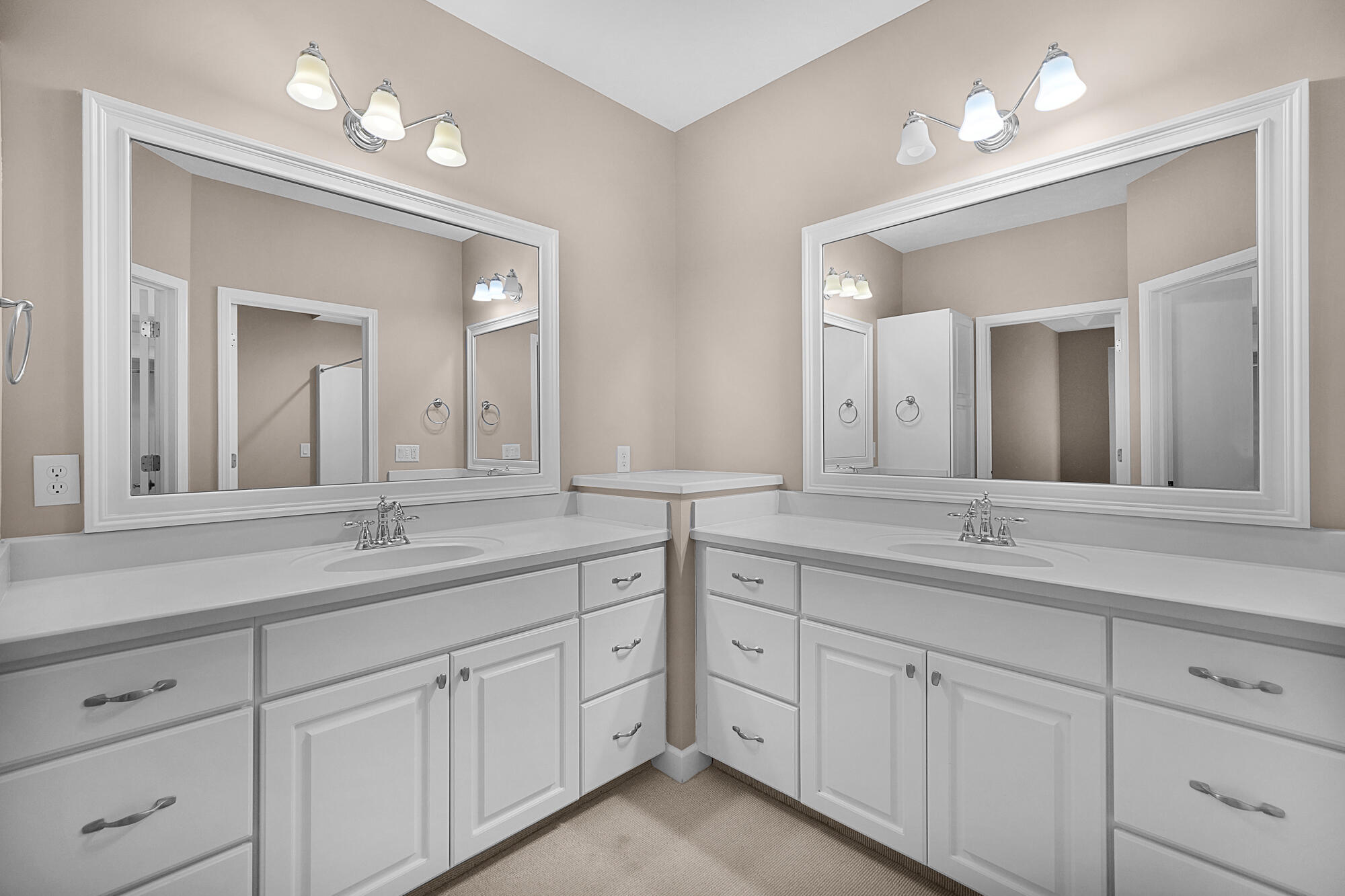 4380 Willow Lane NE Grand Rapids MI 49525
